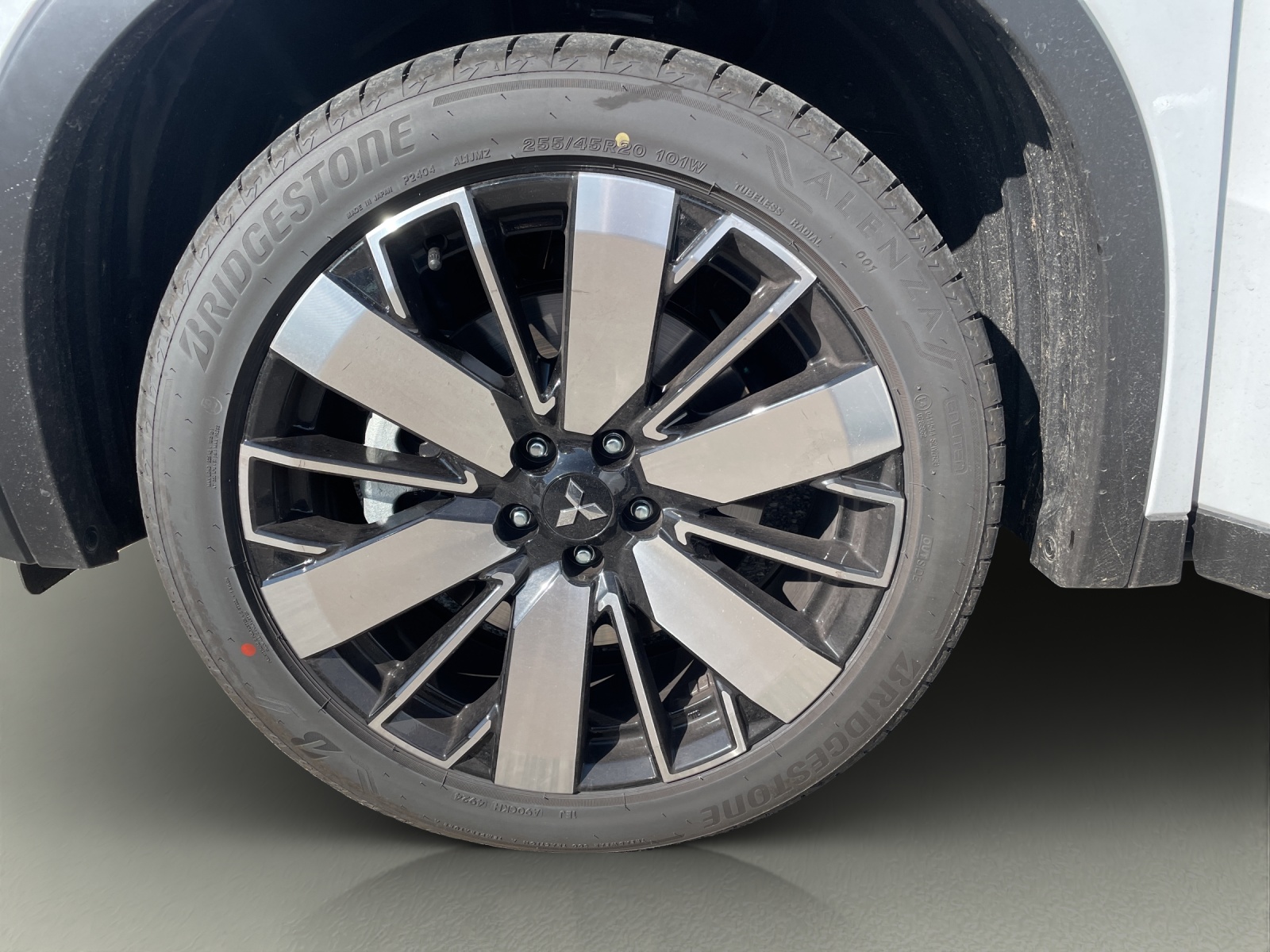 MITSUBISHI Outlander 2.4 PHEV Intense 4x4-image-11