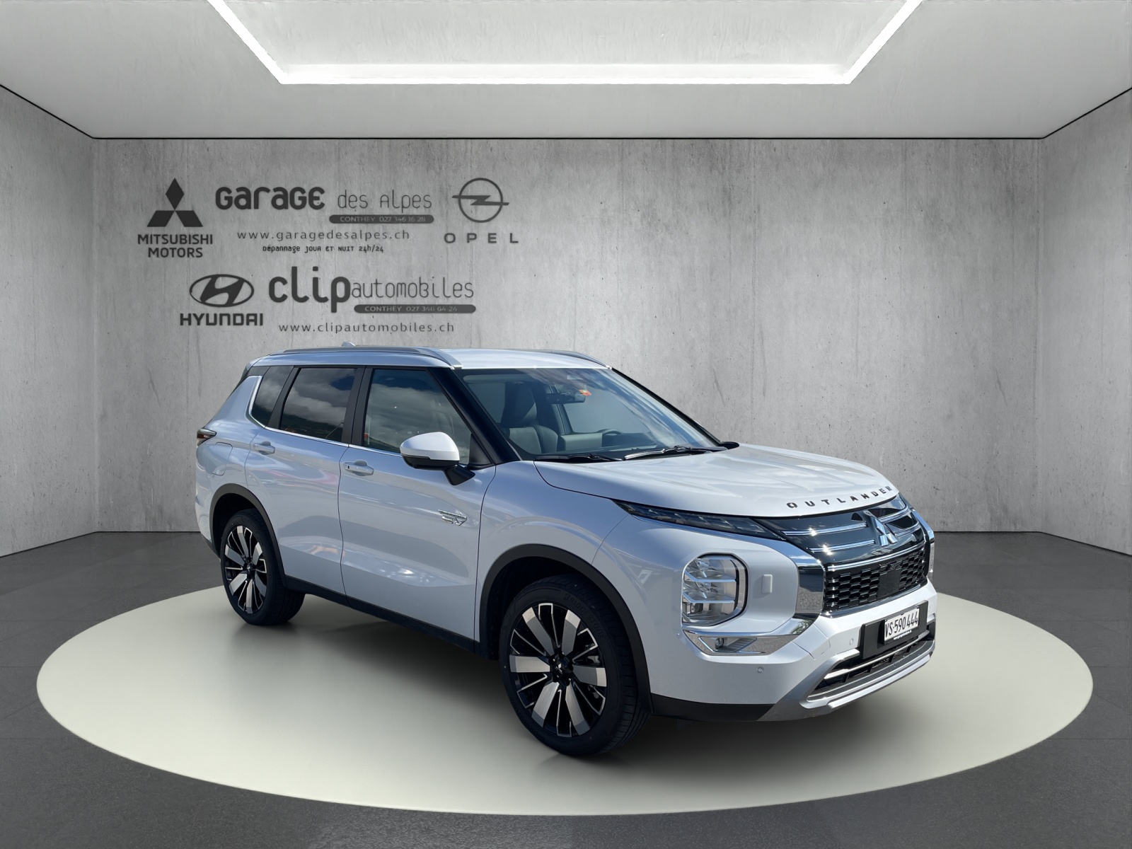 MITSUBISHI Outlander 2.4 PHEV Intense 4x4-image-5