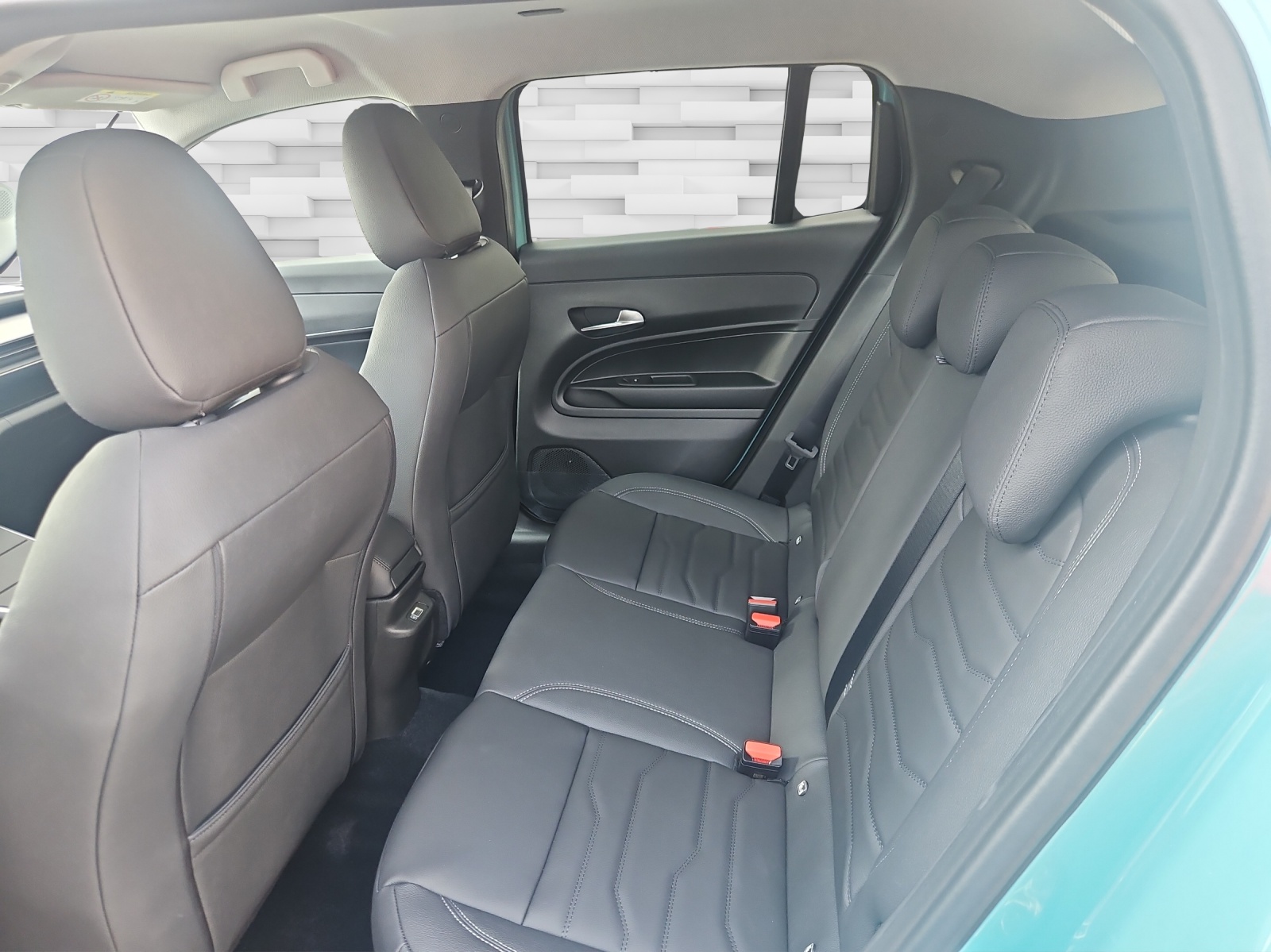 JEEP Avenger 1.2 Turbo MHEV Summit-image-14