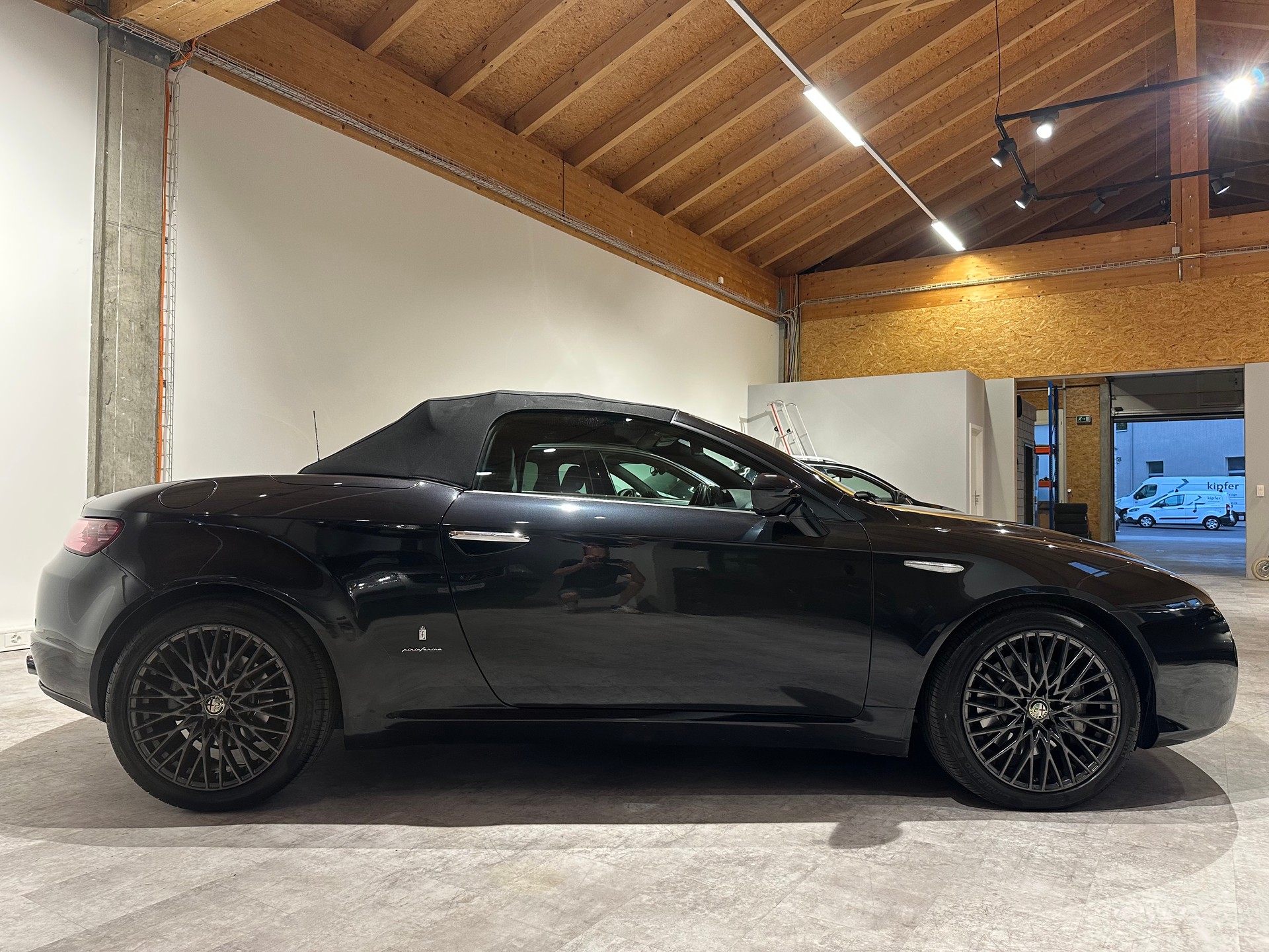 ALFA ROMEO Spider 3.2 JTS Q4/Sehr gepflegt sowie lückenloses Servicebuch (Alfa)-image-10