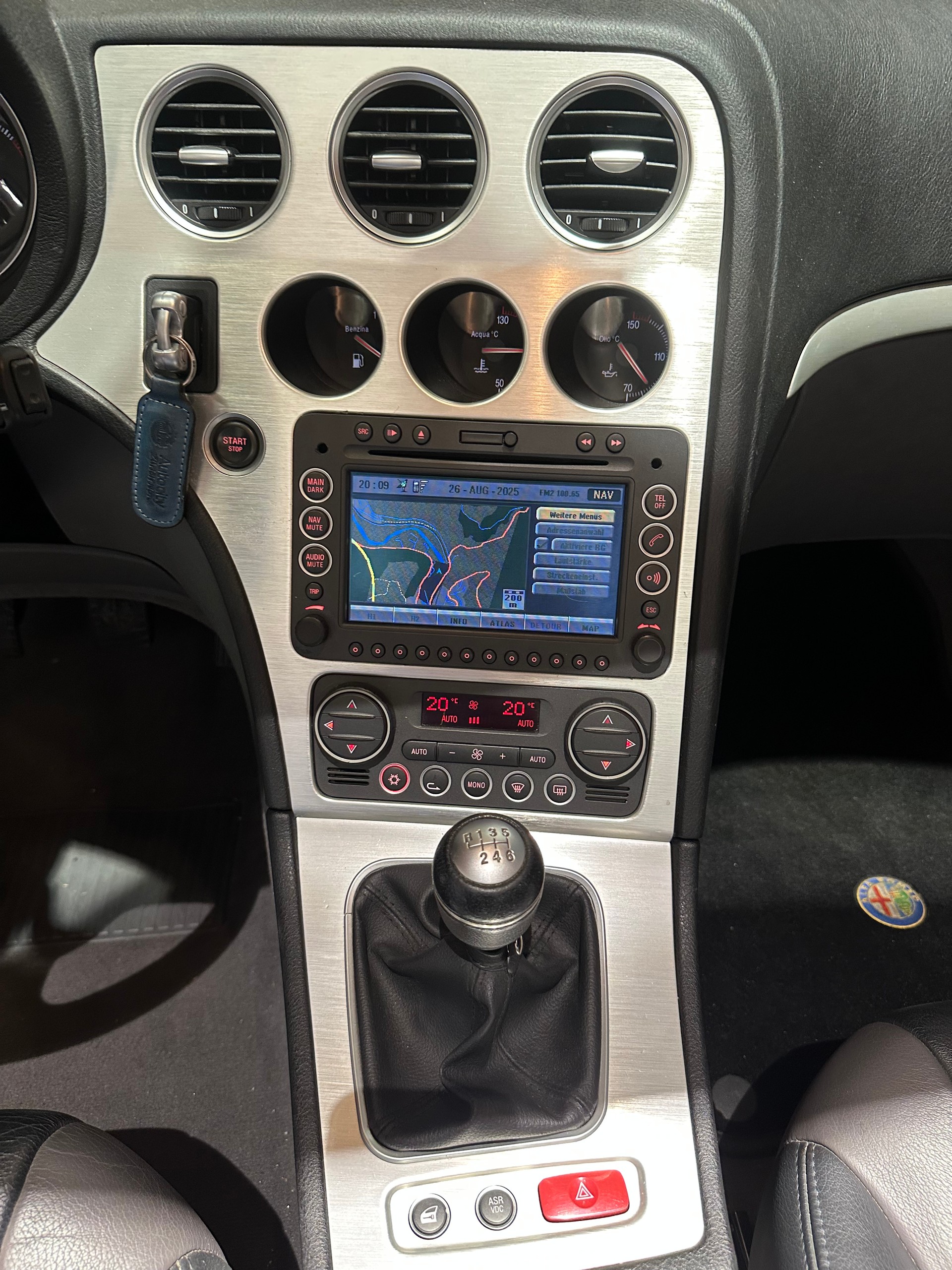 ALFA ROMEO Spider 3.2 JTS Q4/Sehr gepflegt sowie lückenloses Servicebuch (Alfa)-image-21