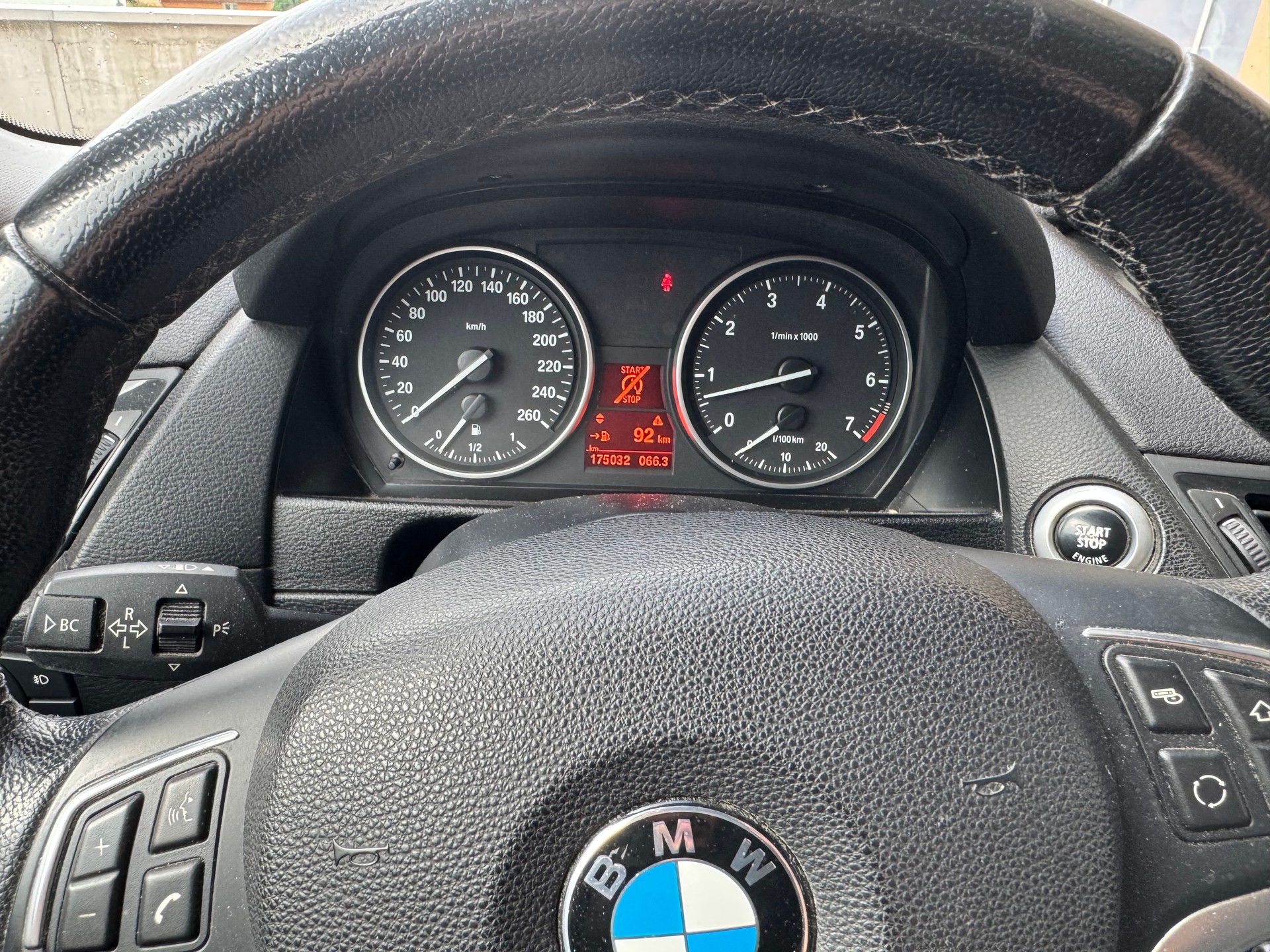 BMW X1 xDrive 20i Sport Line Steptronic-image-8