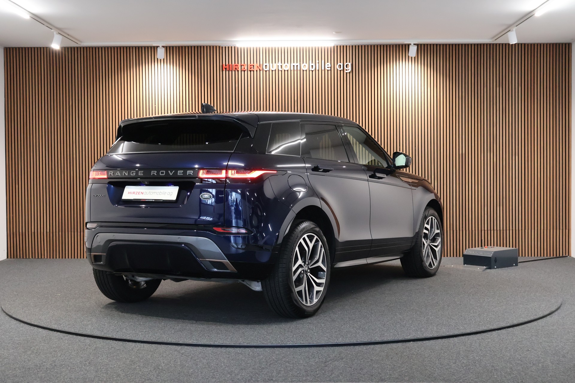 LAND ROVER Range Rover Evoque R-Dynamic D 200 MHEV SE AT9-image-4