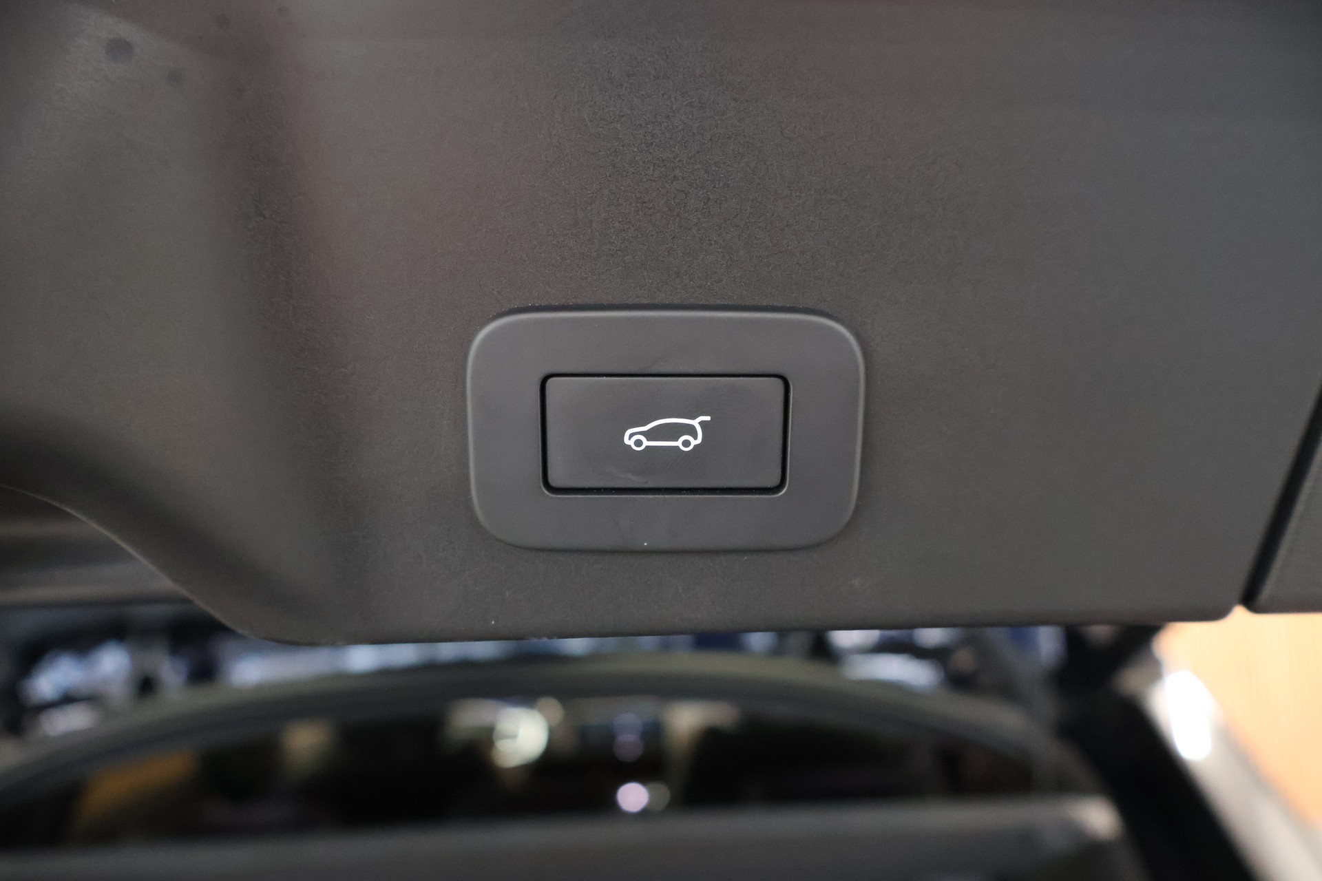 LAND ROVER Range Rover Evoque R-Dynamic D 200 MHEV SE AT9-image-13