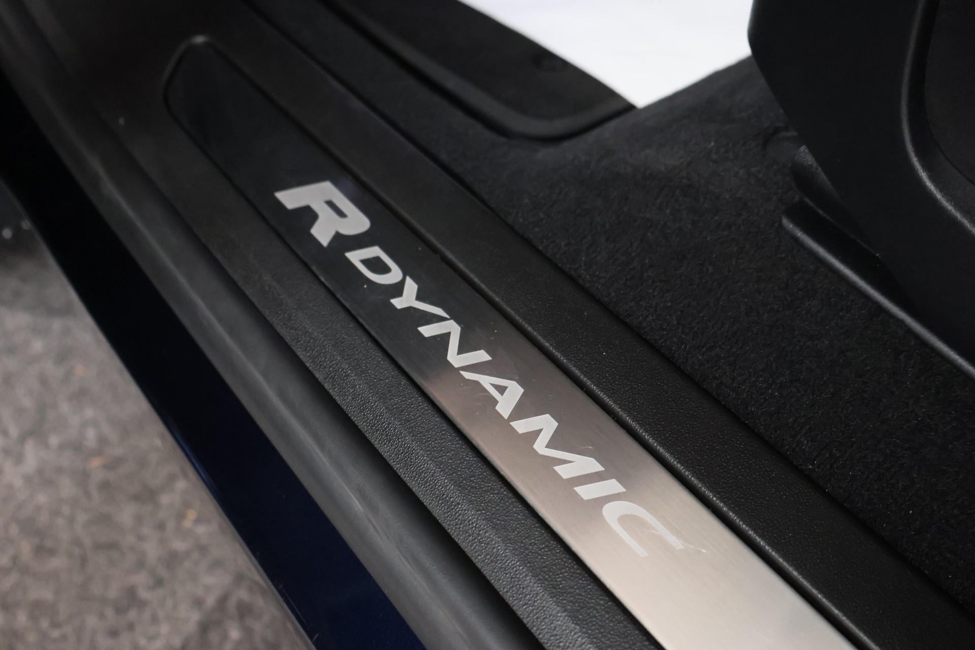 LAND ROVER Range Rover Evoque R-Dynamic D 200 MHEV SE AT9-image-27