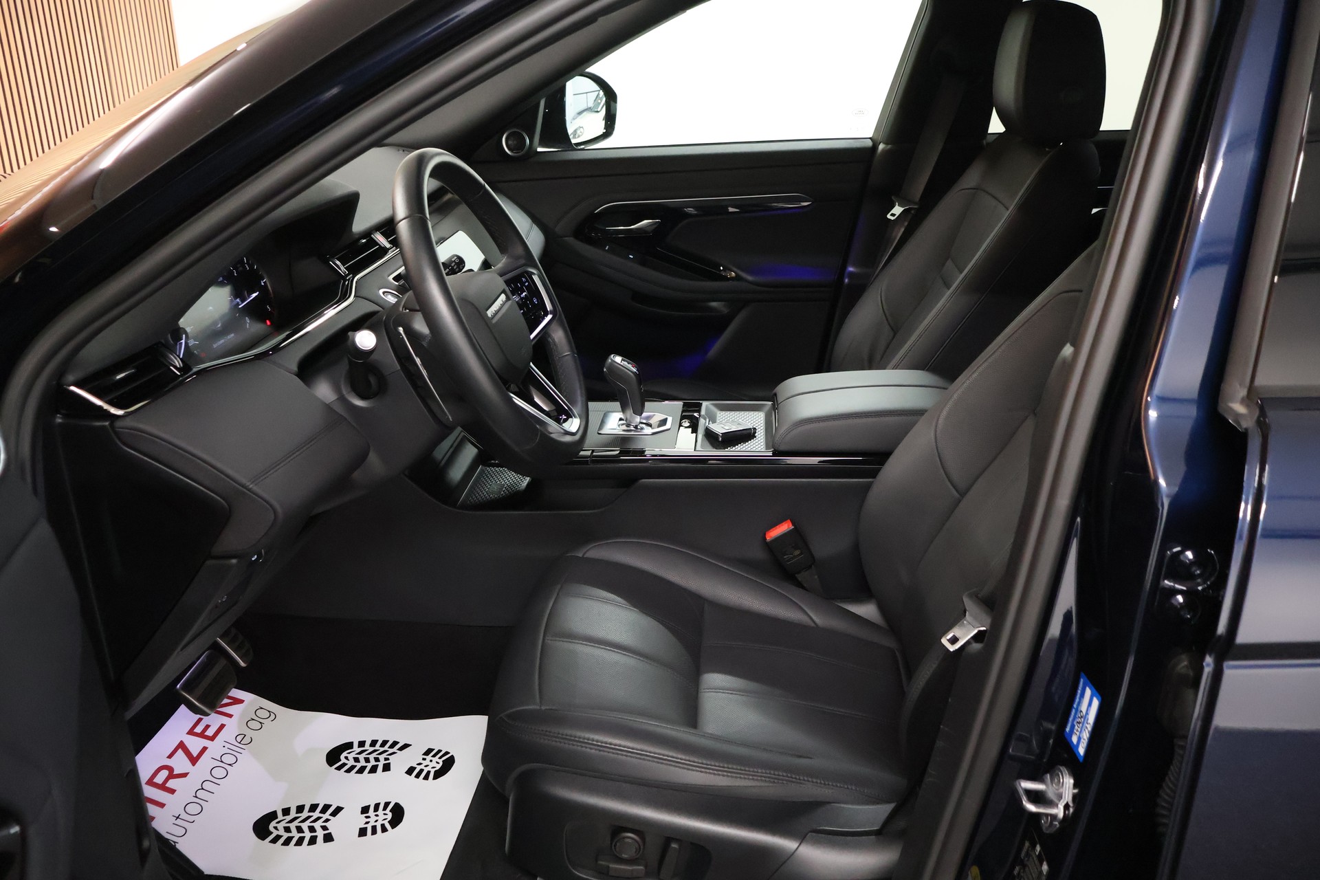 LAND ROVER Range Rover Evoque R-Dynamic D 200 MHEV SE AT9-image-8