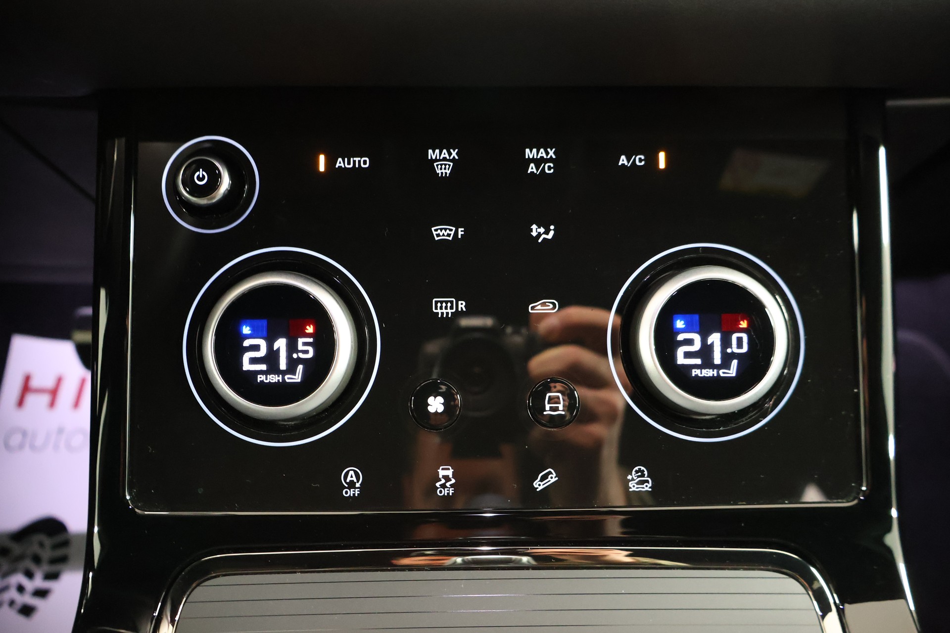 LAND ROVER Range Rover Evoque R-Dynamic D 200 MHEV SE AT9-image-20