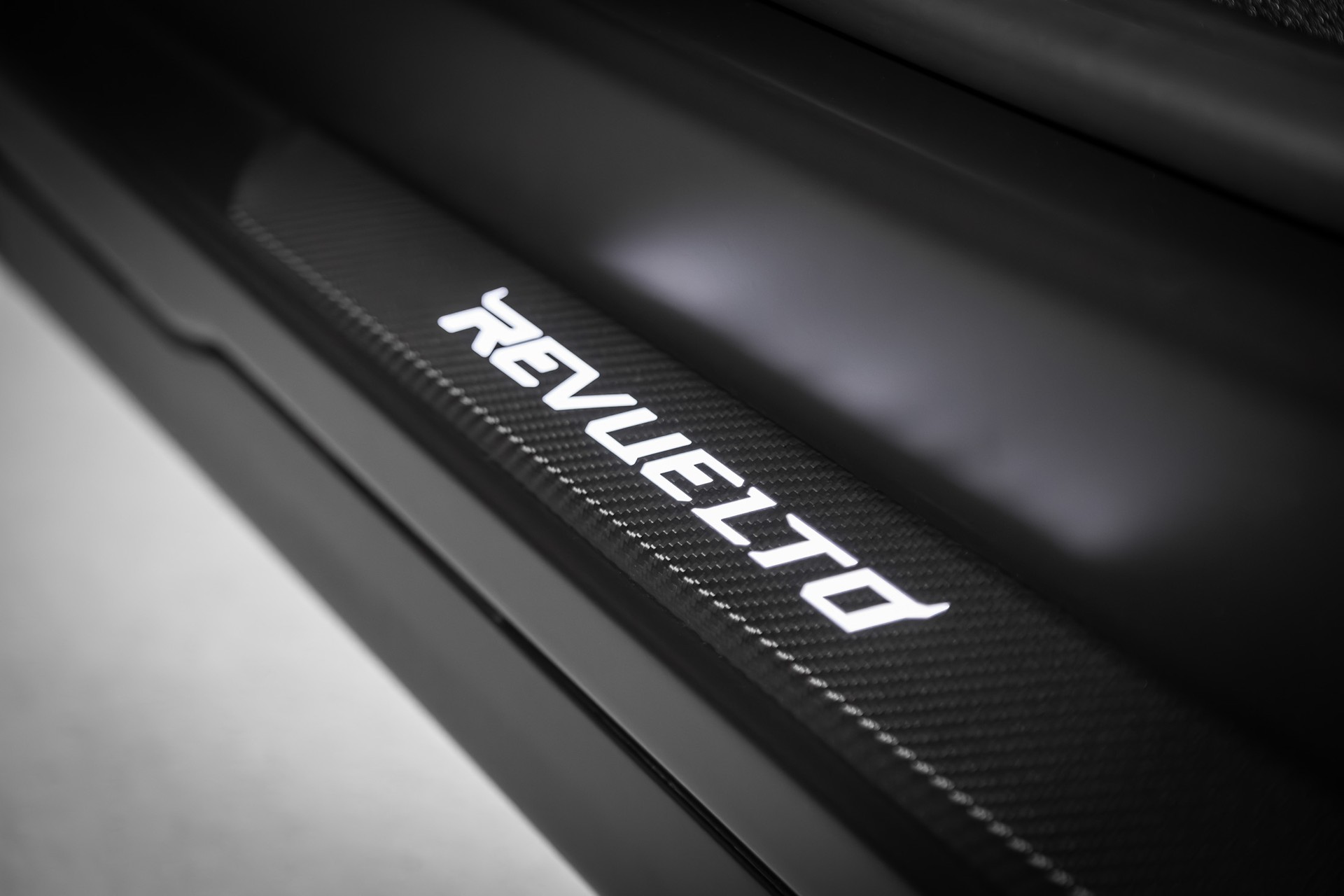 LAMBORGHINI REVUELTO Full Carbon-image-20