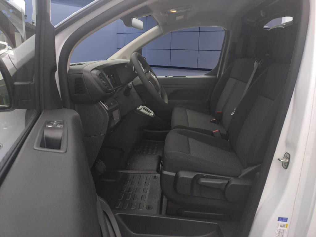 OPEL Vivaro Cargo 2.0 D 144 S/S-image-5