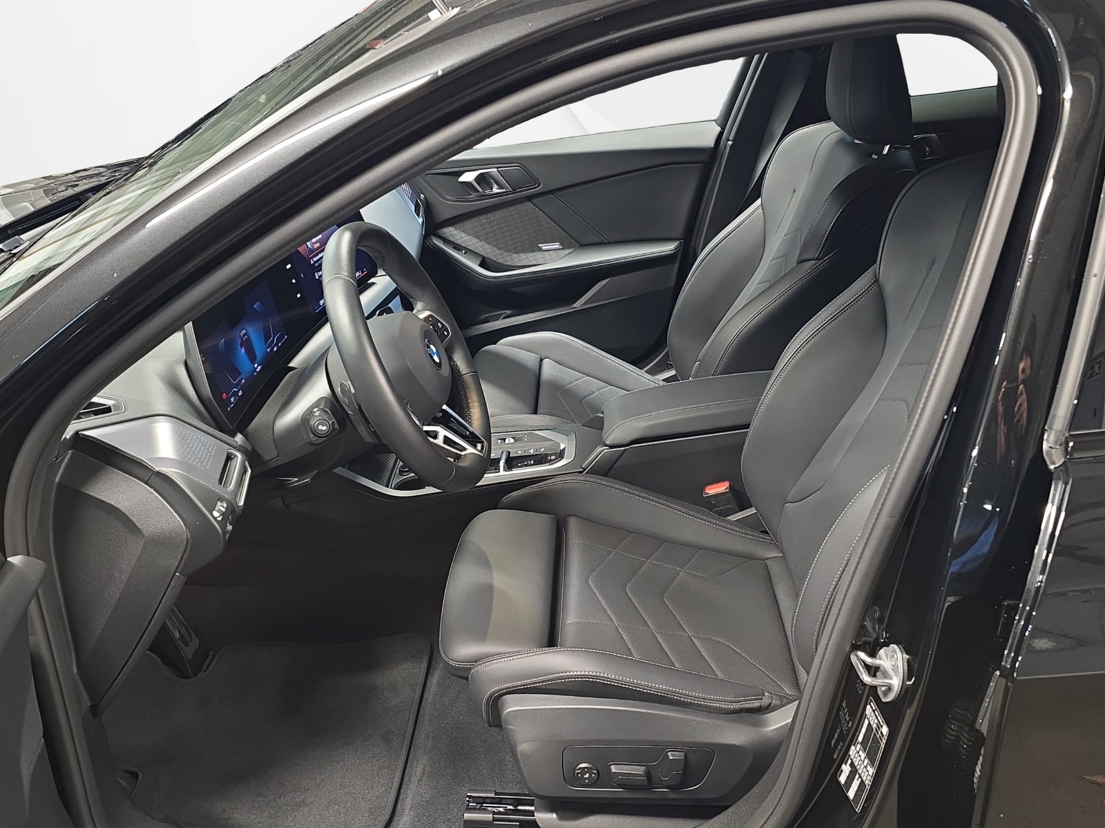 BMW 120 M Sport Steptronic-image-9
