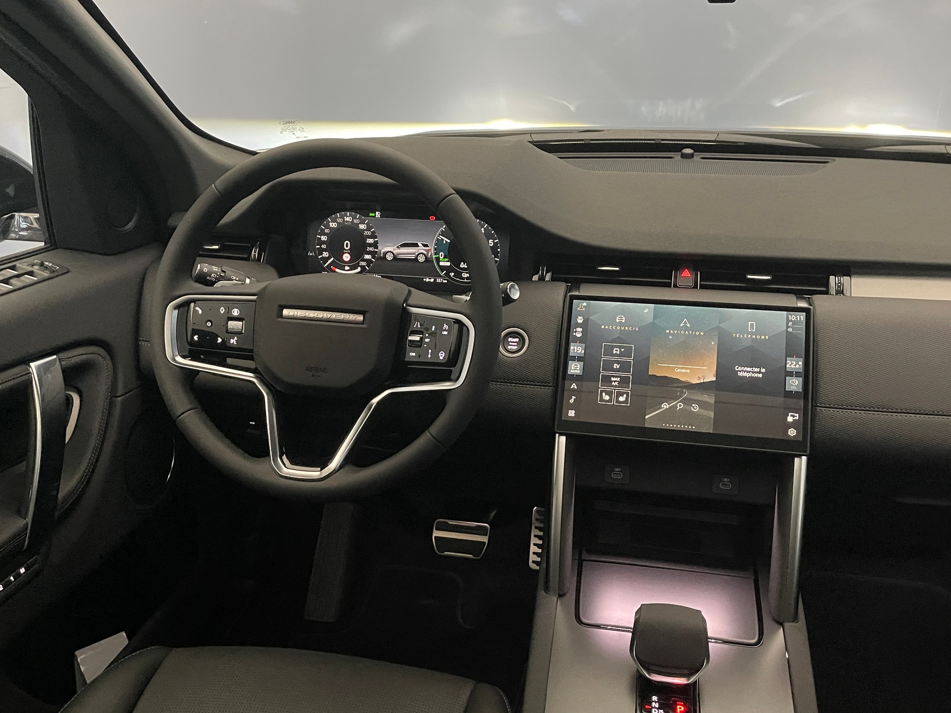 LAND ROVER Discovery Sport 1.5 T 270e Dynamic SE-image-5