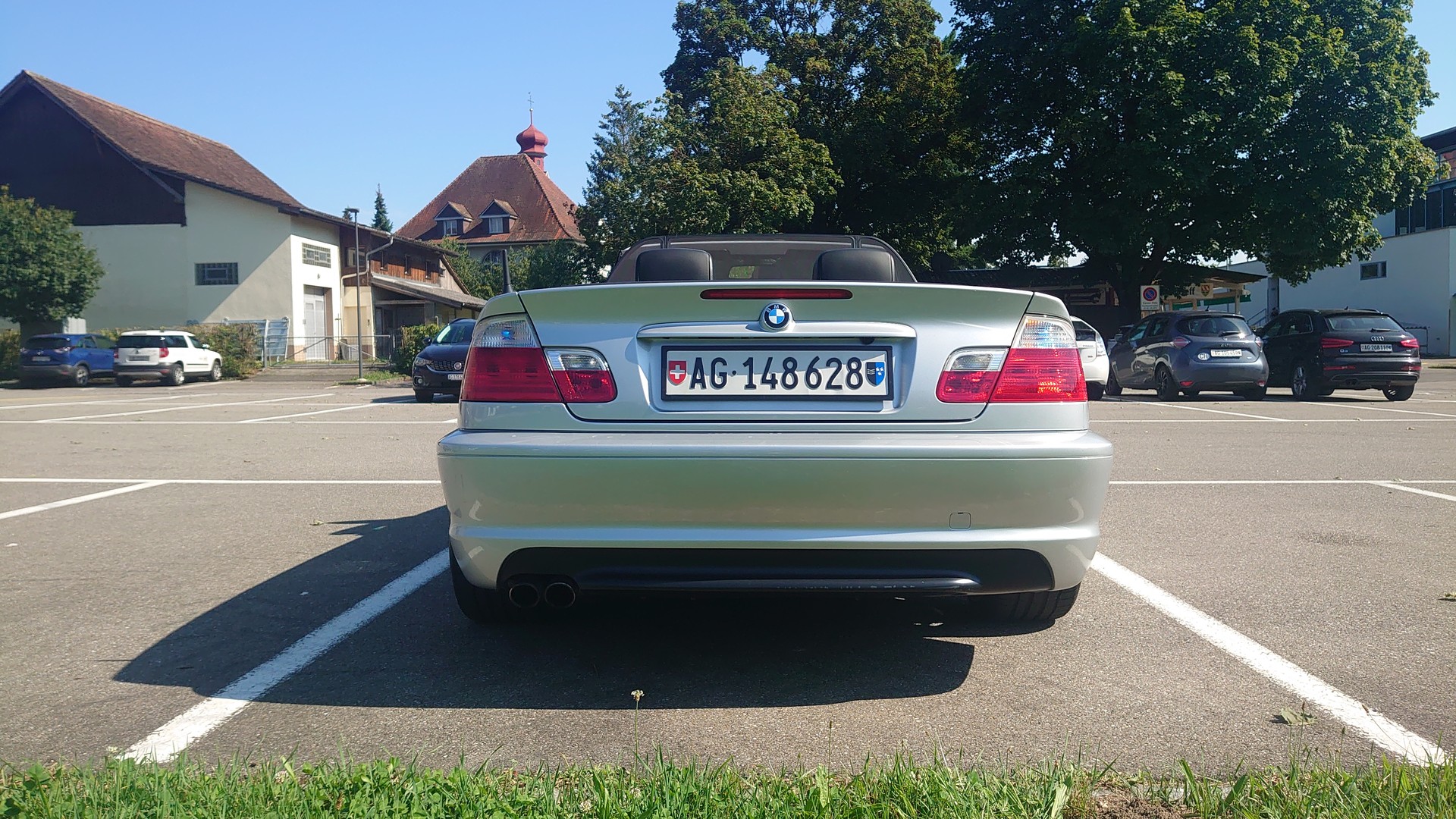 BMW 330Ci Cabriolet-image-2