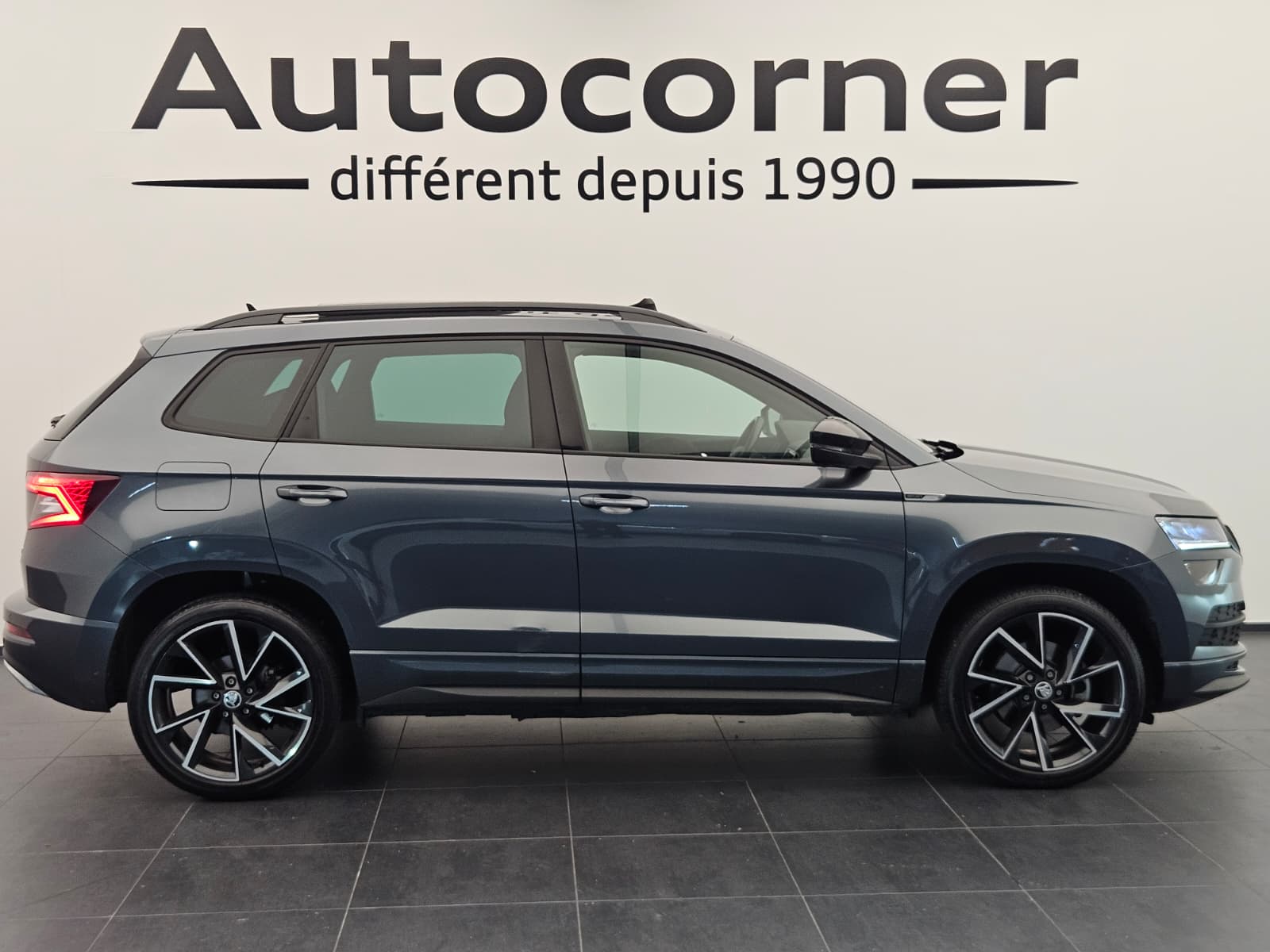 SKODA Karoq 2.0 TSI SportLine 4x4 DSG-image-4