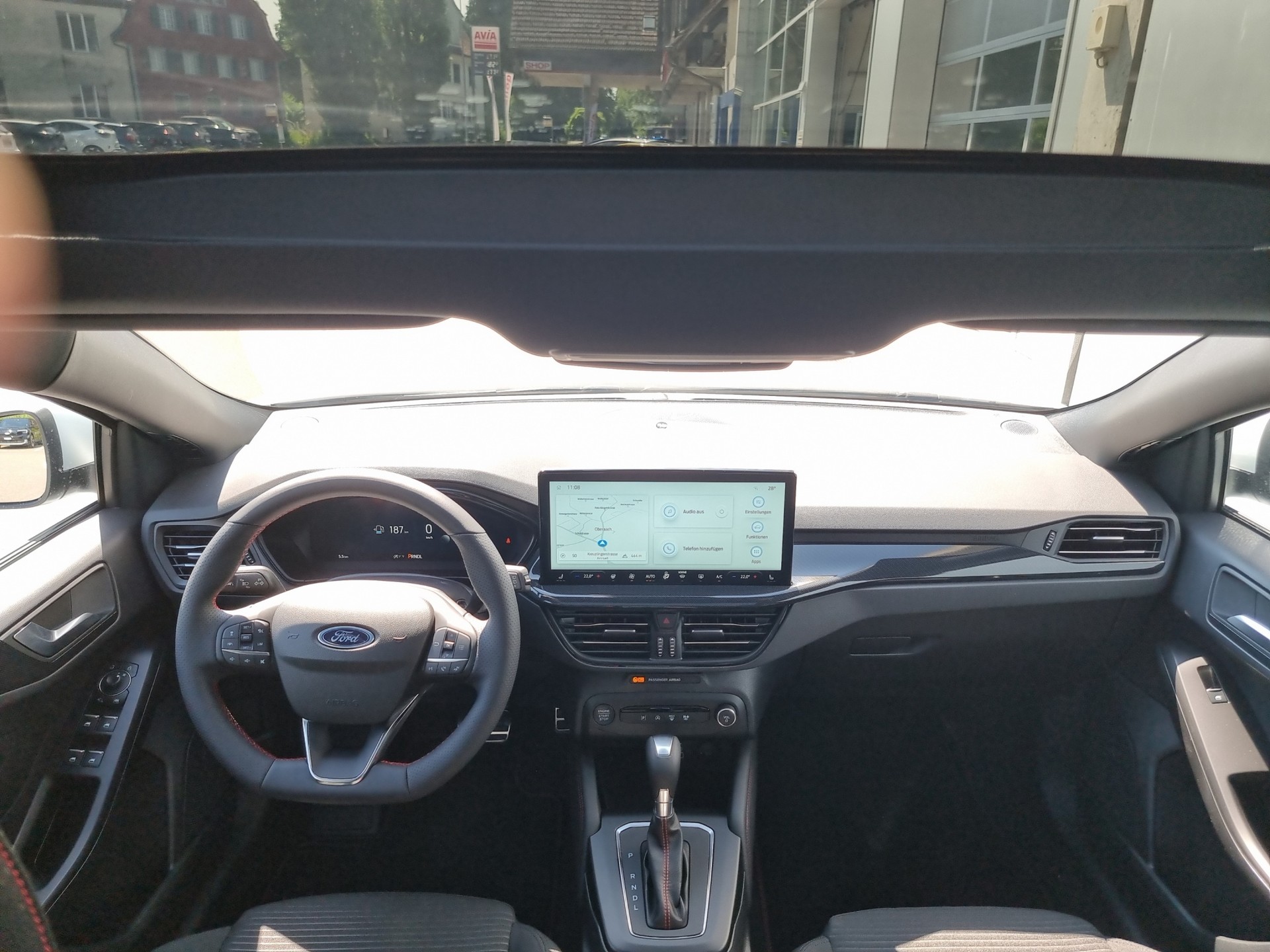 FORD Focus Station Wagon 1.0i EcoB Hybrid 155 ST-Line X-image-5