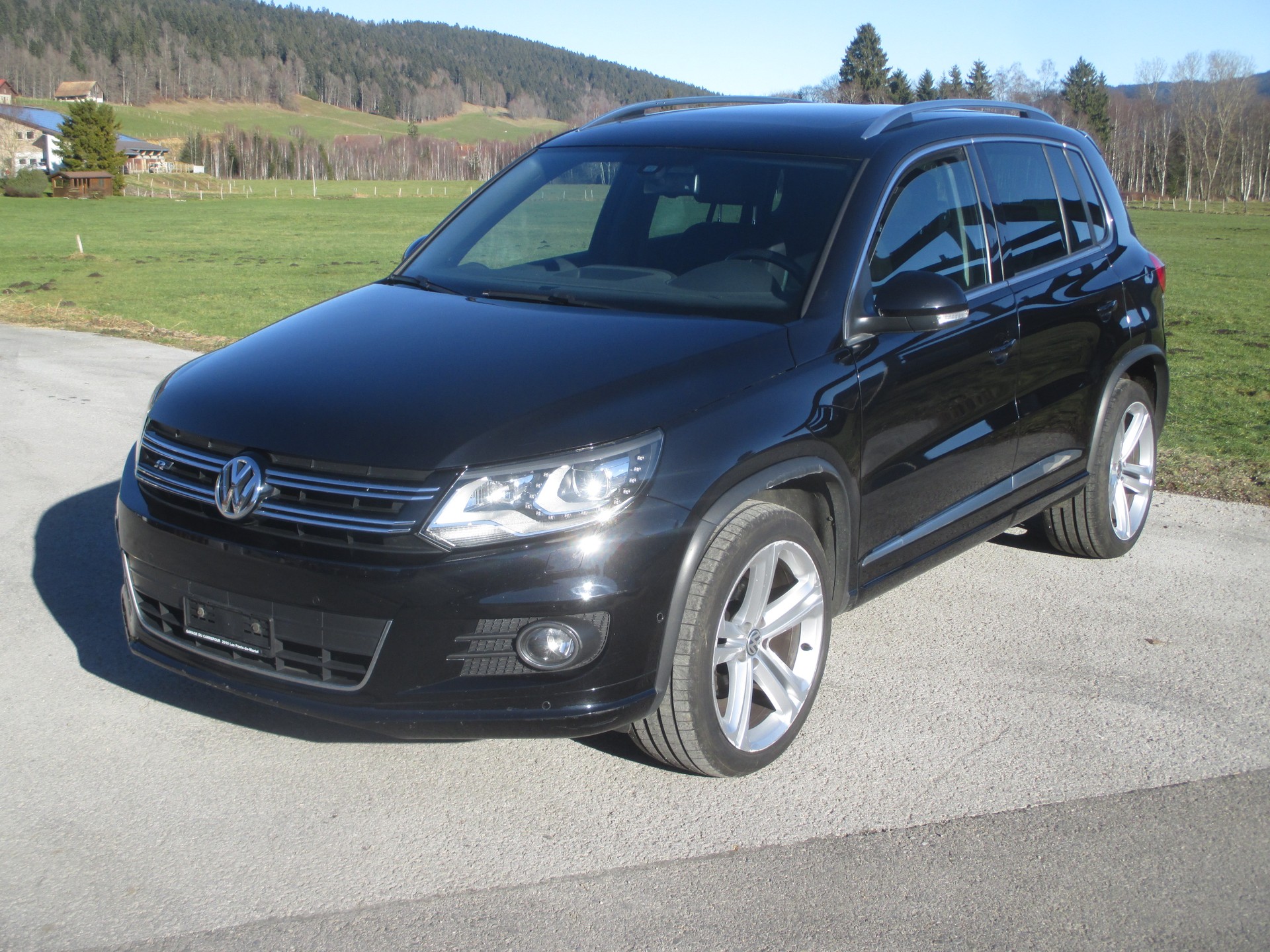 VW Tiguan 2.0 TSI Cup R-Line 4Motion DSG-image-2