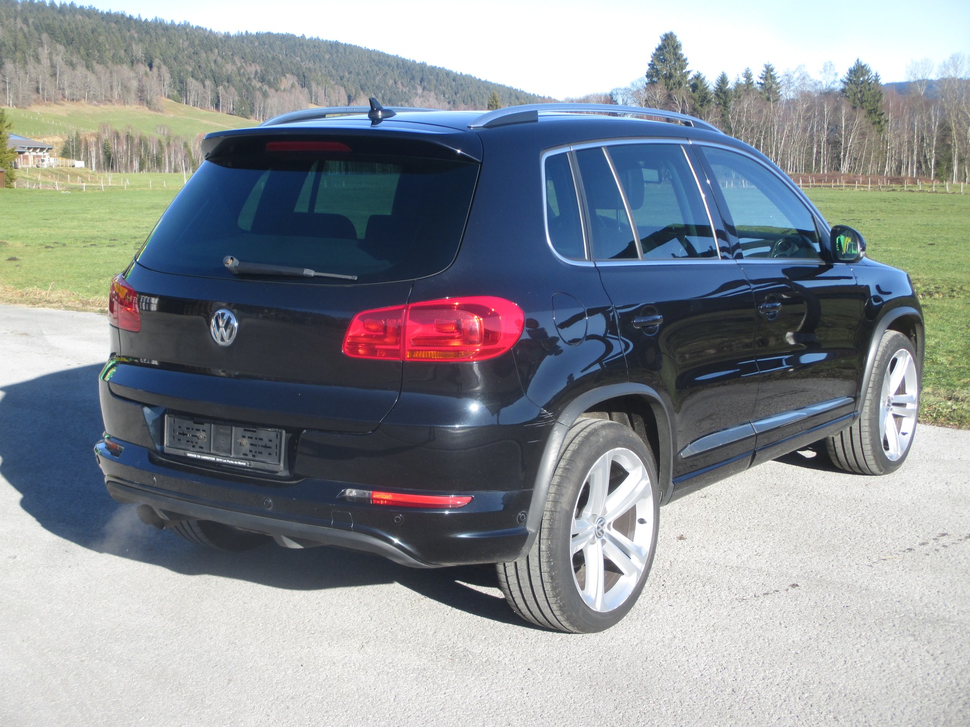 VW Tiguan 2.0 TSI Cup R-Line 4Motion DSG-image-3