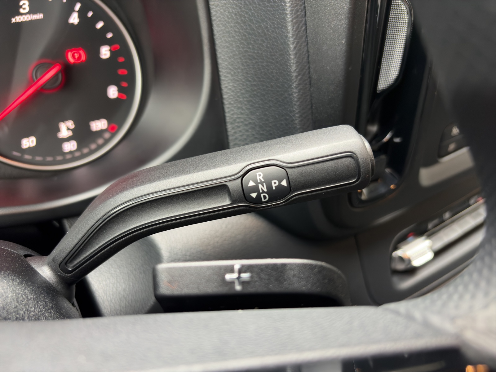 MERCEDES-BENZ Vito 114 CDI Lang Pro WORKER 9G-Tronic 4M-image-15