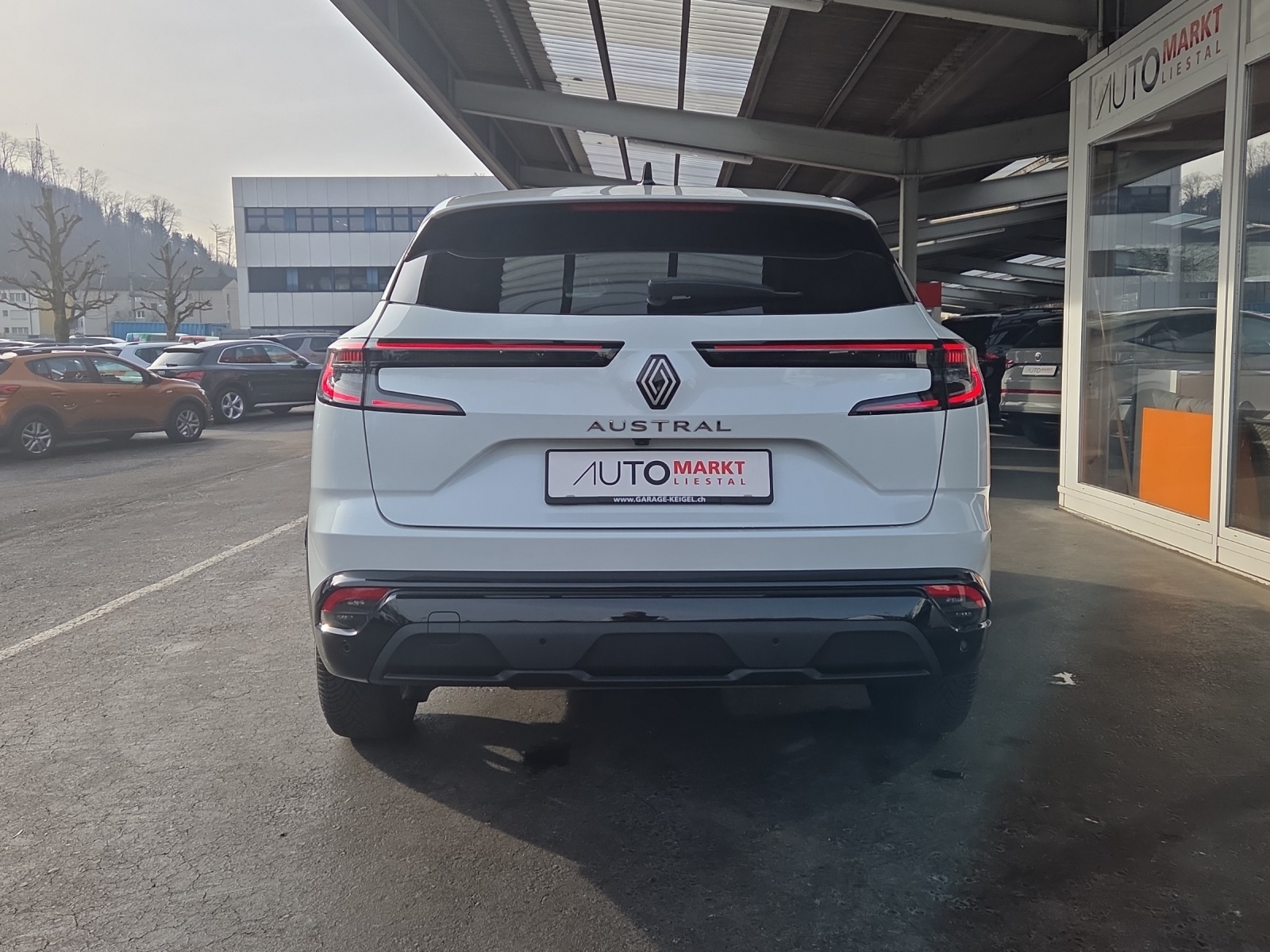 RENAULT Austral 1.3 MHEV 160 Techno A-image-3