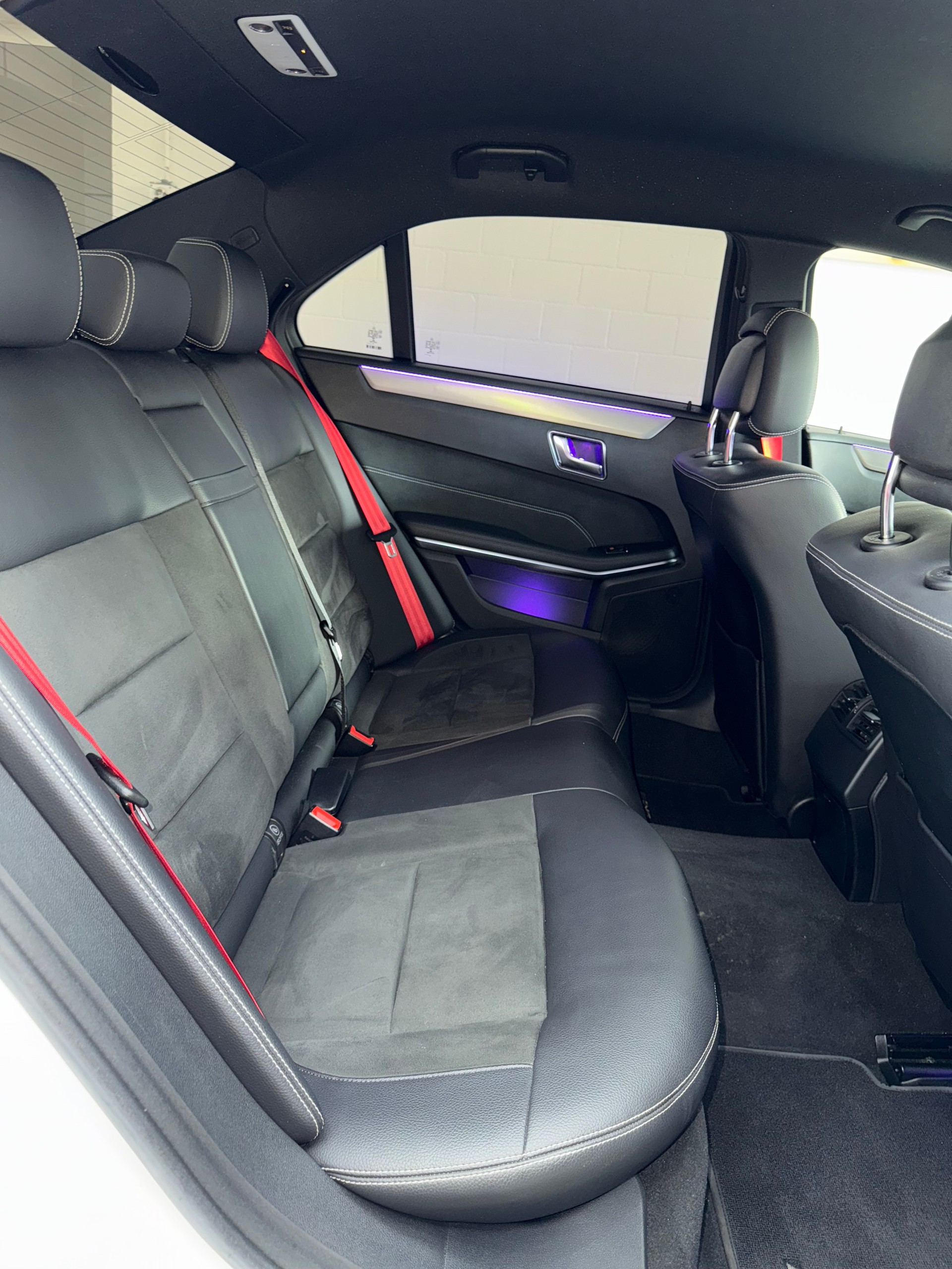MERCEDES-BENZ E 220 BlueTEC 4Matic AMG Line 7G-Tronic - CH-Auto / Garantie / MFK u. Service frisch!-image-11