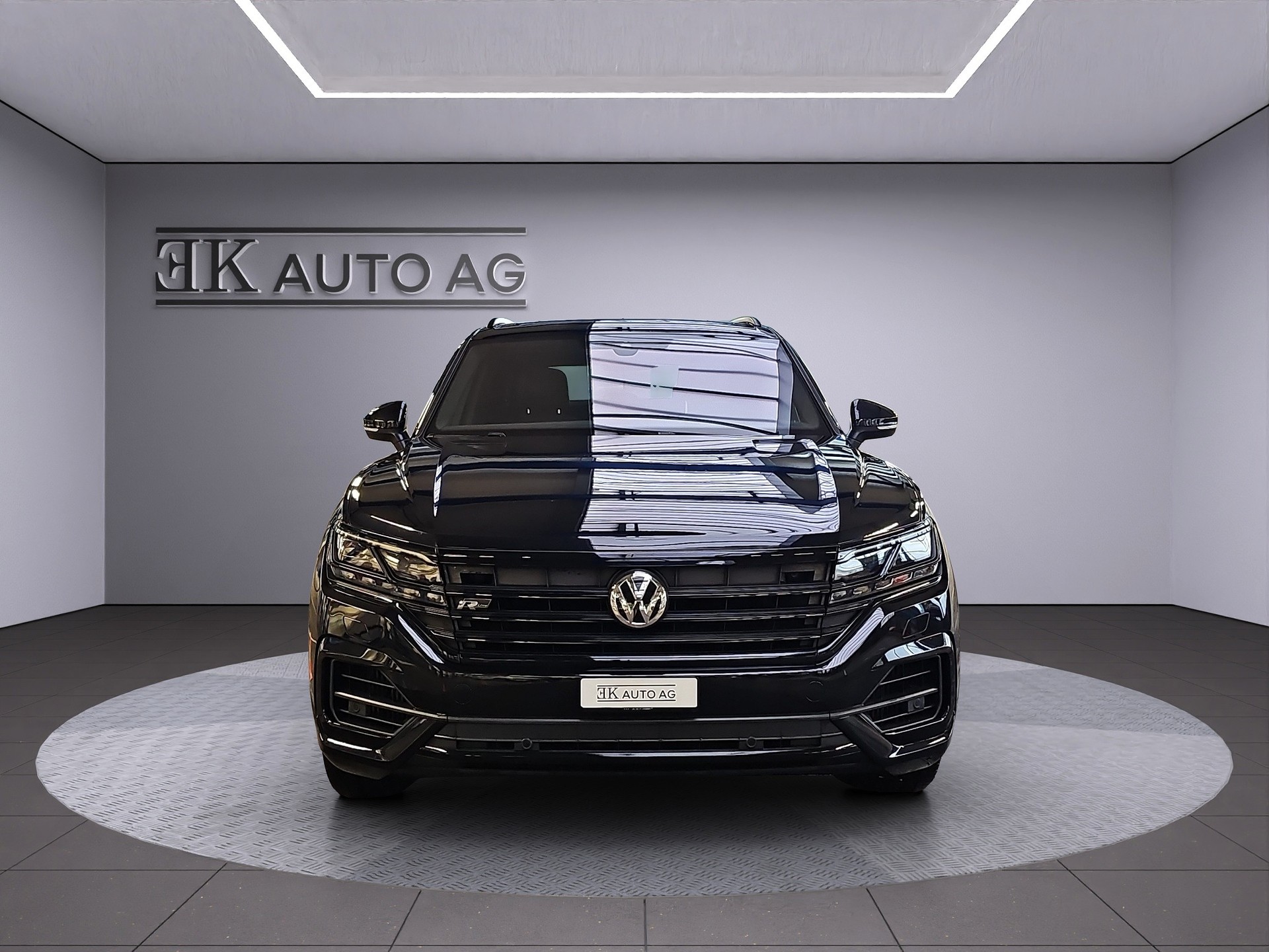 VW Touareg 3.0 V6 TSI R-Line-image-6