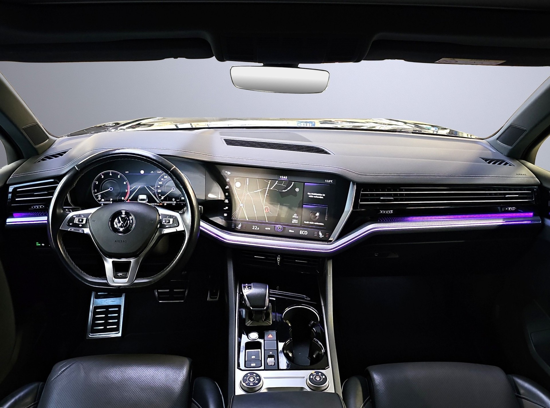 VW Touareg 3.0 V6 TSI R-Line-image-11
