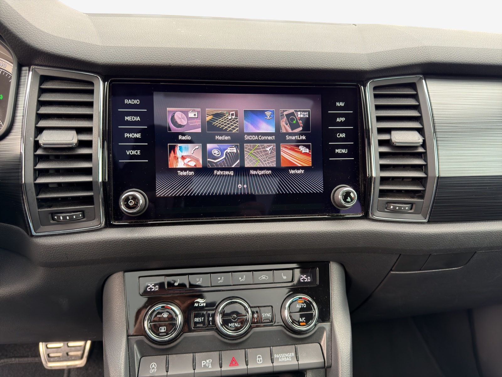 SKODA Kodiaq 2.0 TSI Ambition 4x4-image-10