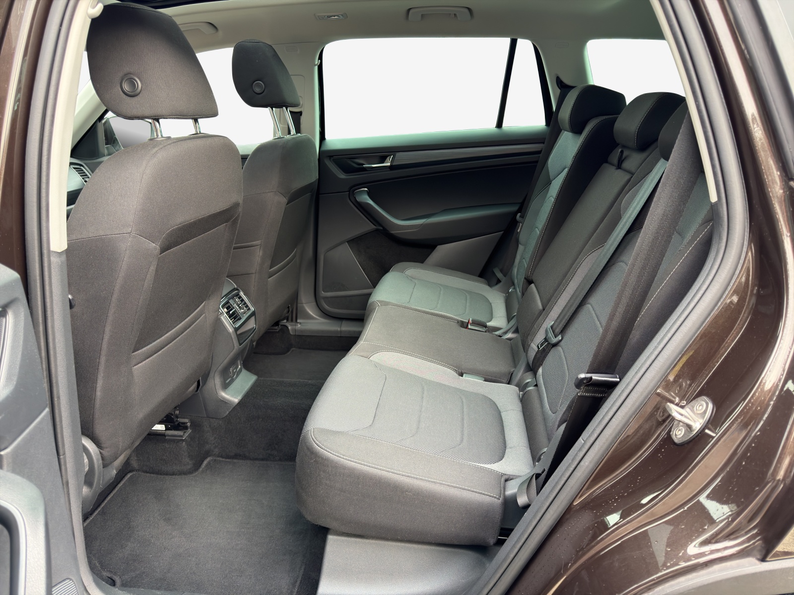 SKODA Kodiaq 2.0 TSI Ambition 4x4-image-11