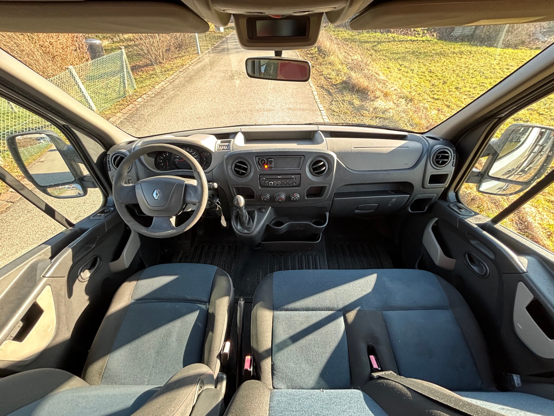 RENAULT MASTER-image-9