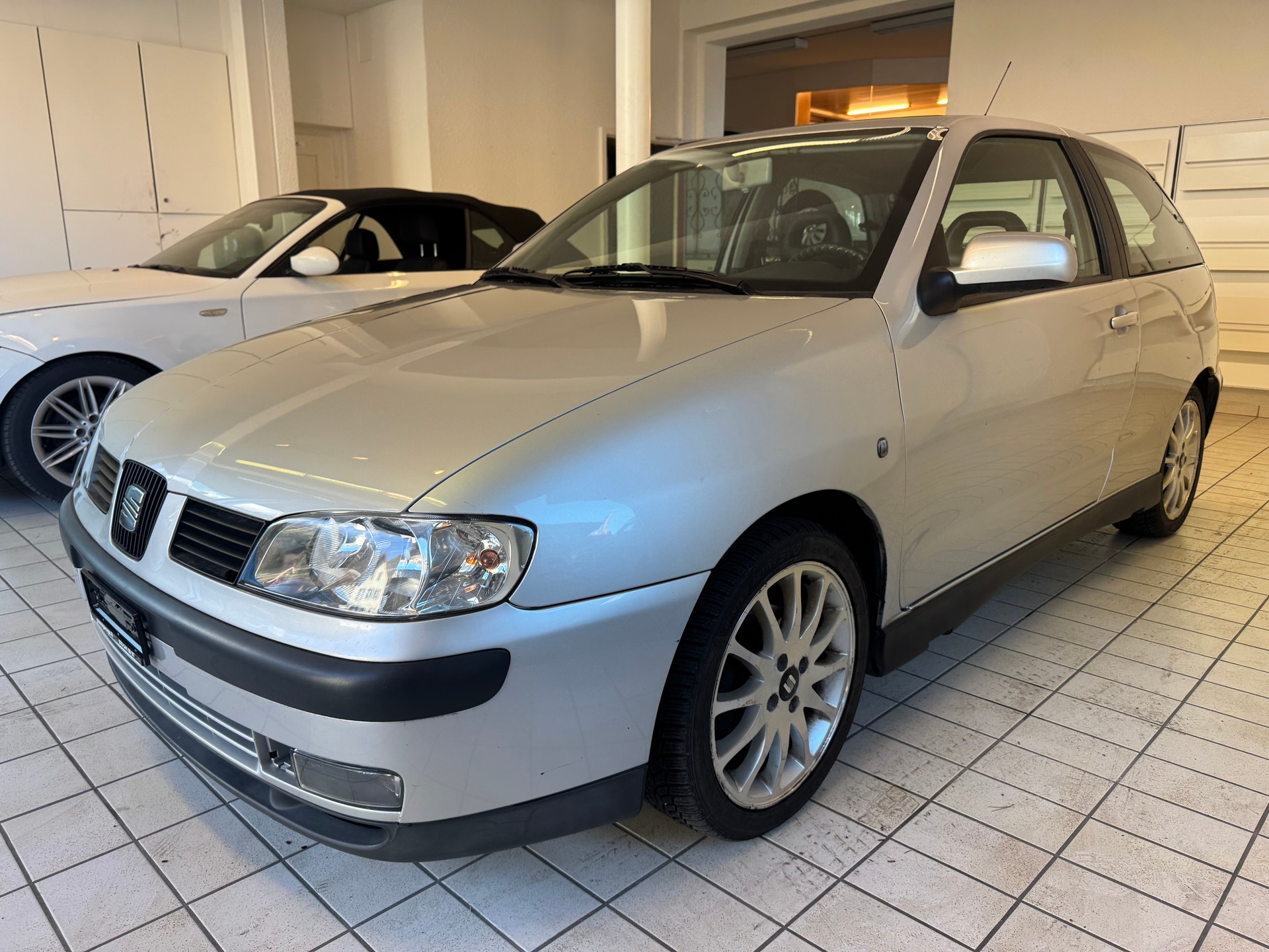 SEAT Ibiza 1.4 16V Sport-image-2
