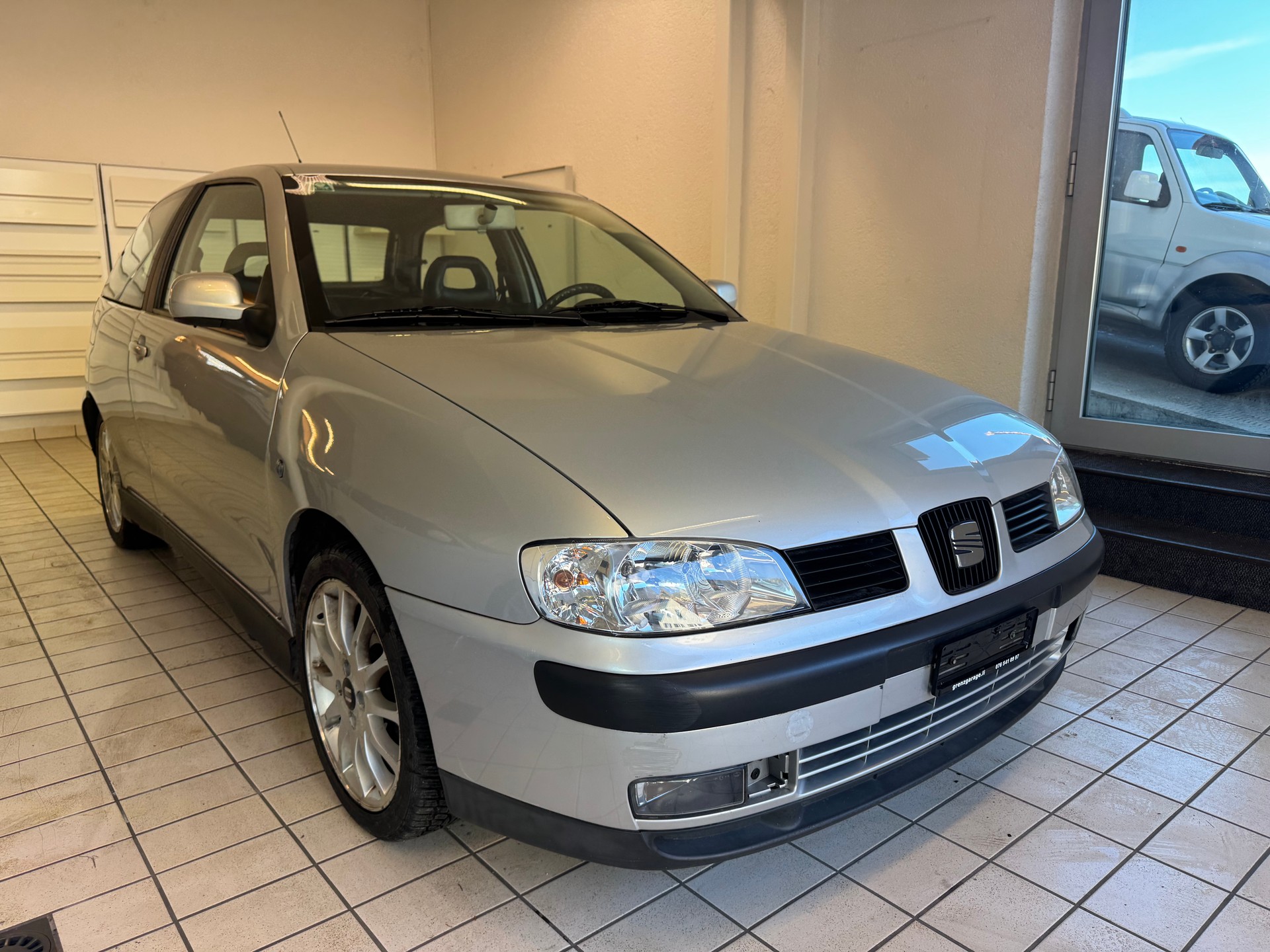 SEAT Ibiza 1.4 16V Sport-image-1
