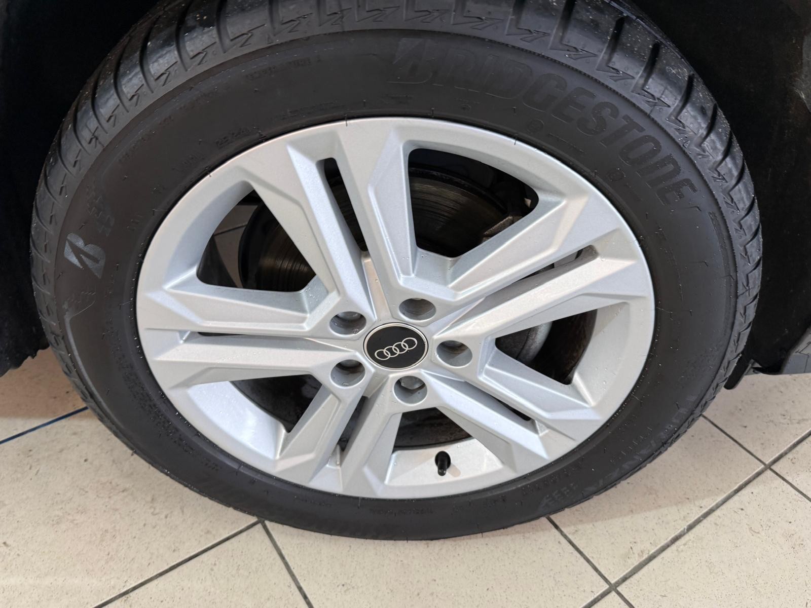 AUDI Q2 35 TFSI advanced S-tronic-image-4