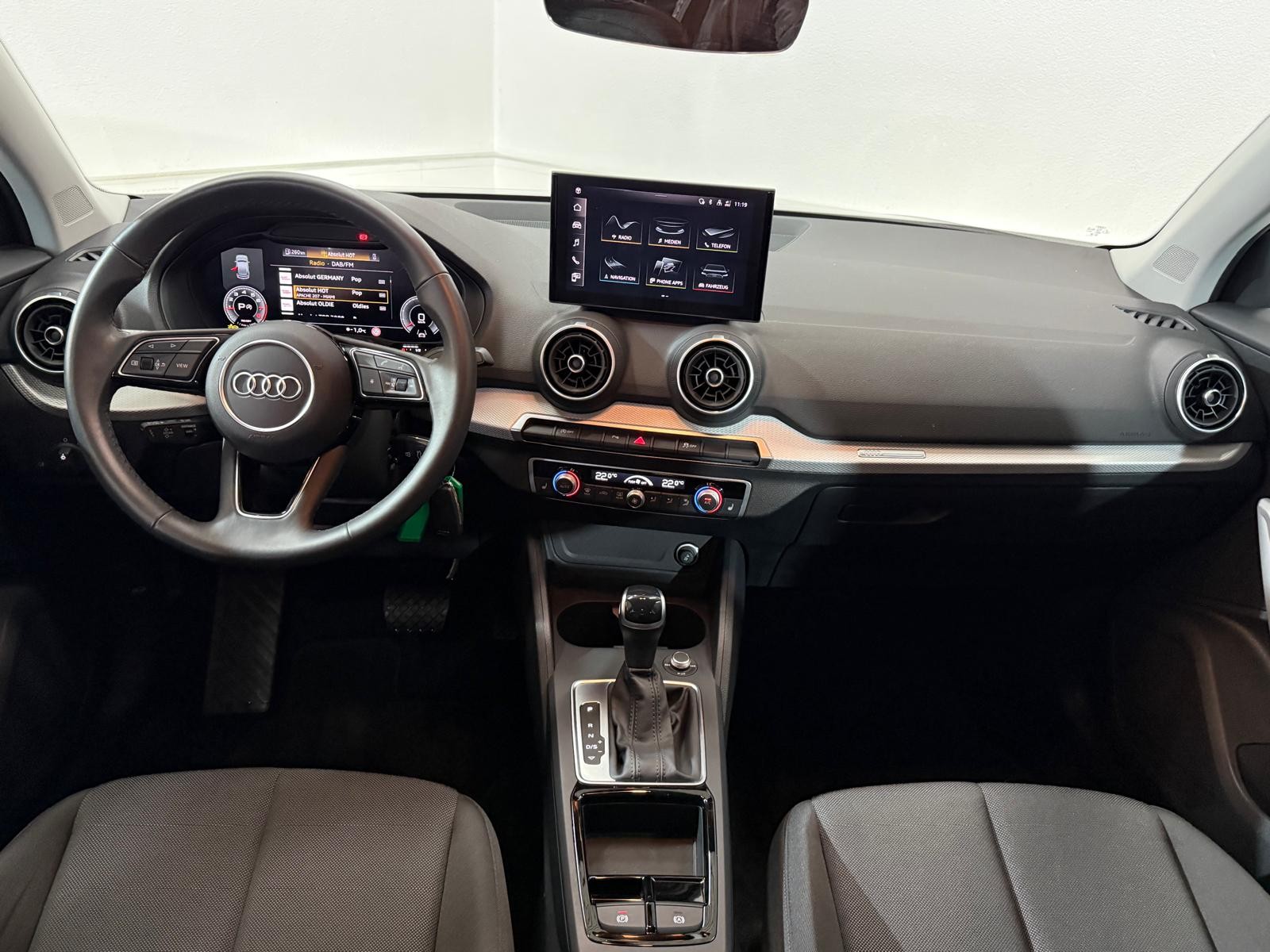 AUDI Q2 35 TFSI advanced S-tronic-image-10