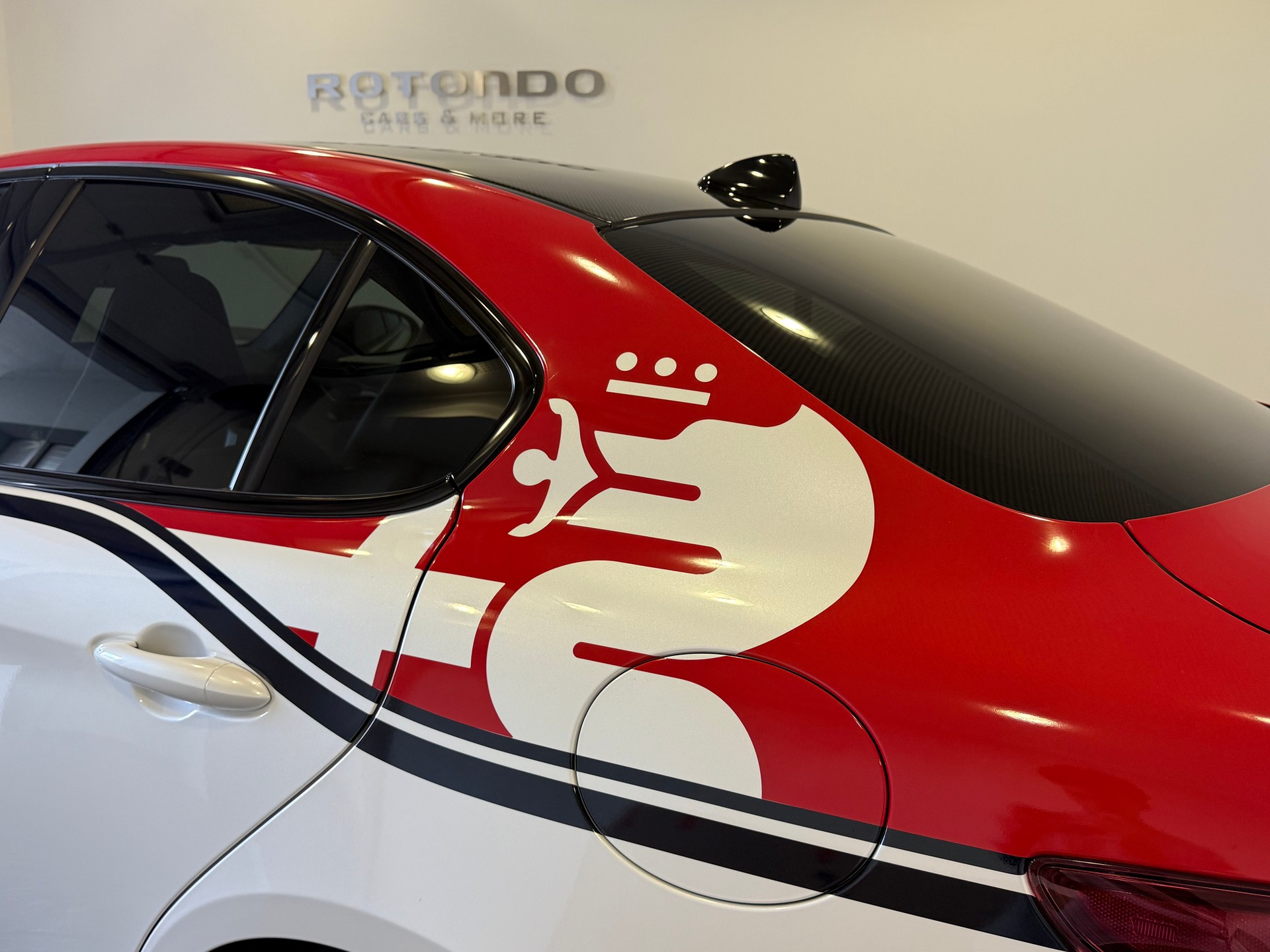 ALFA ROMEO Giulia 2.9 V6 Quadrifoglio Racing Sauber F1-image-6