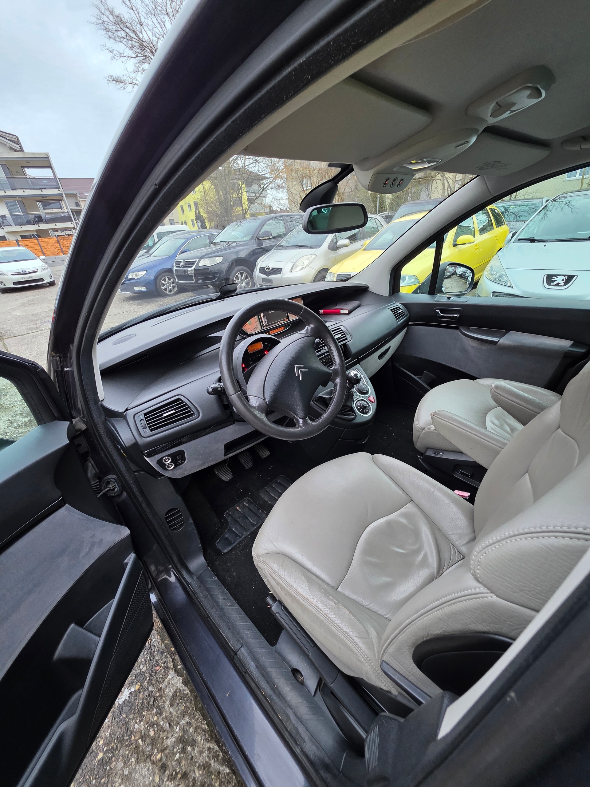 CITROEN C8 2.0 16V HDi Séduction-image-8