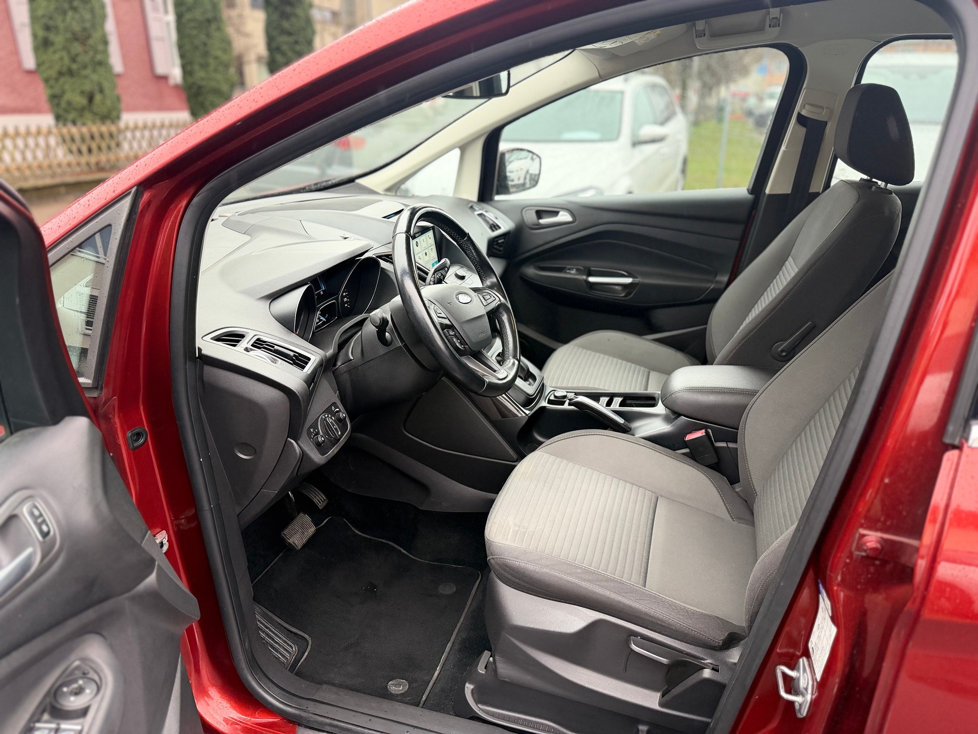 FORD C-Max 1.5 SCTi Titanium Automat-image-6