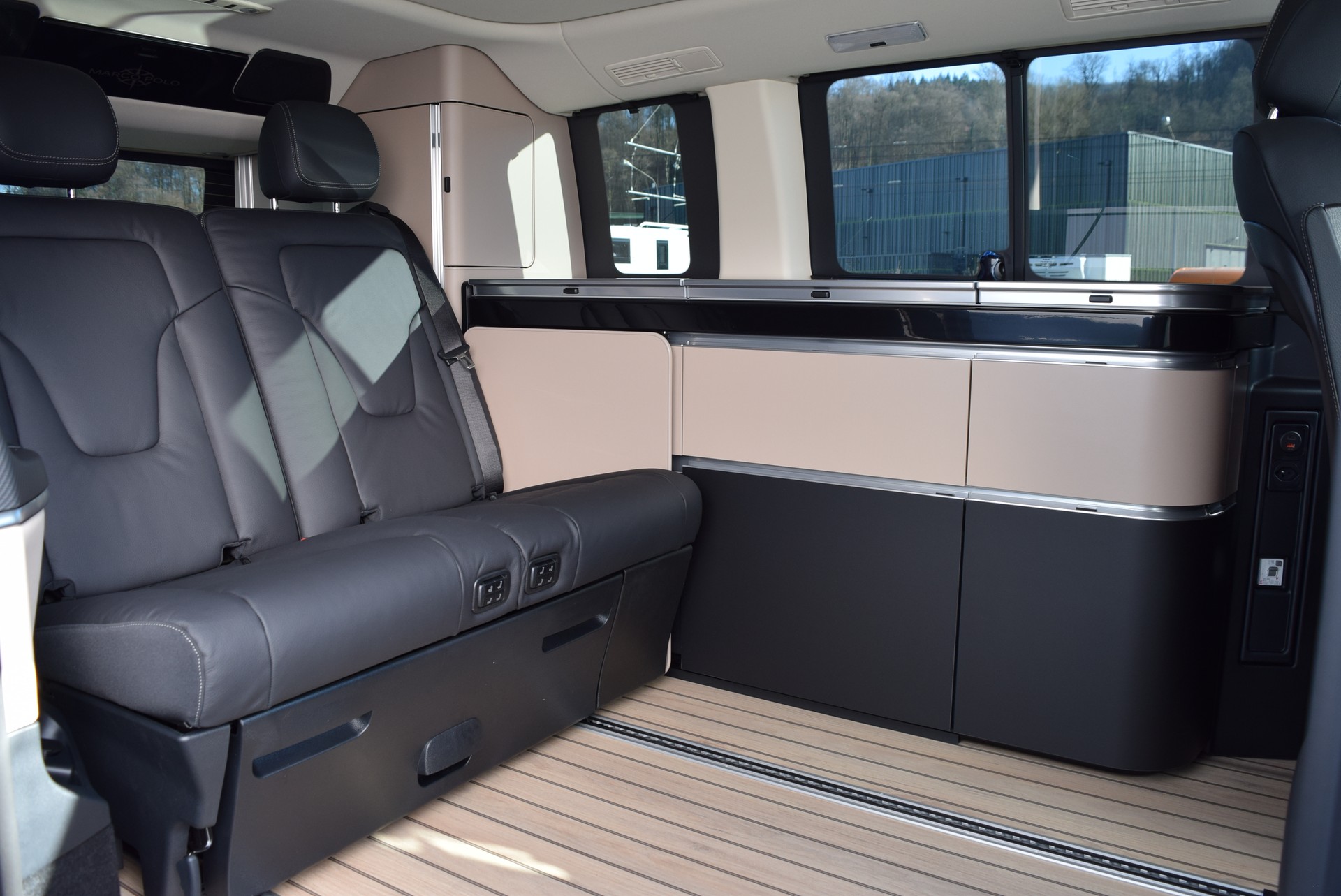 MERCEDES-BENZ Marco Polo 300 d 4M Automat-image-4