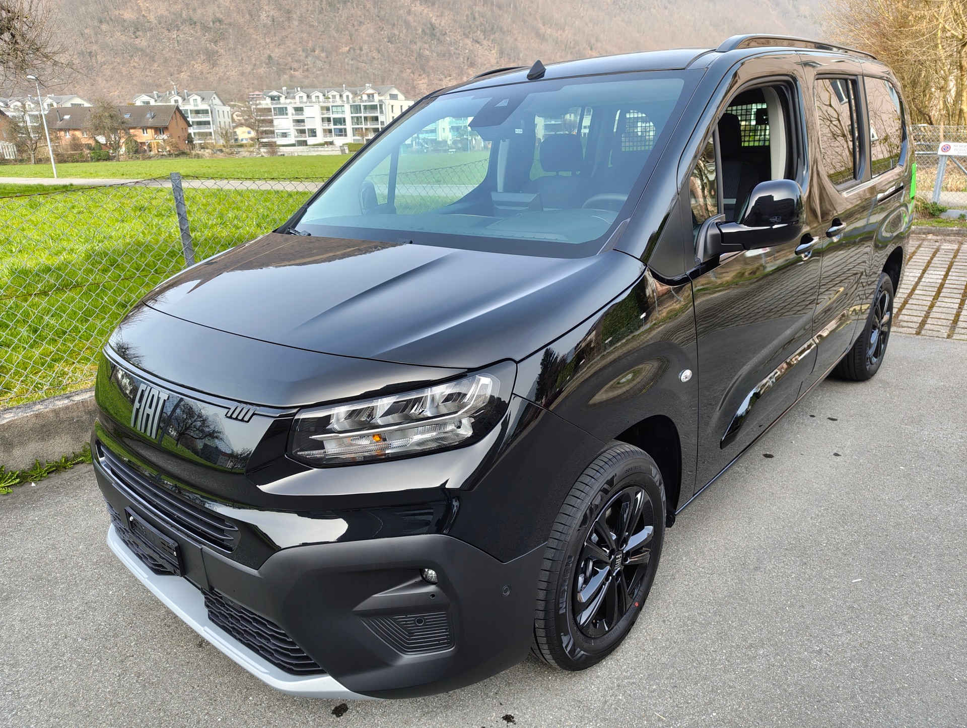 FIAT Fiat Doblo Kombi Maxi N1 131 PS-image-4