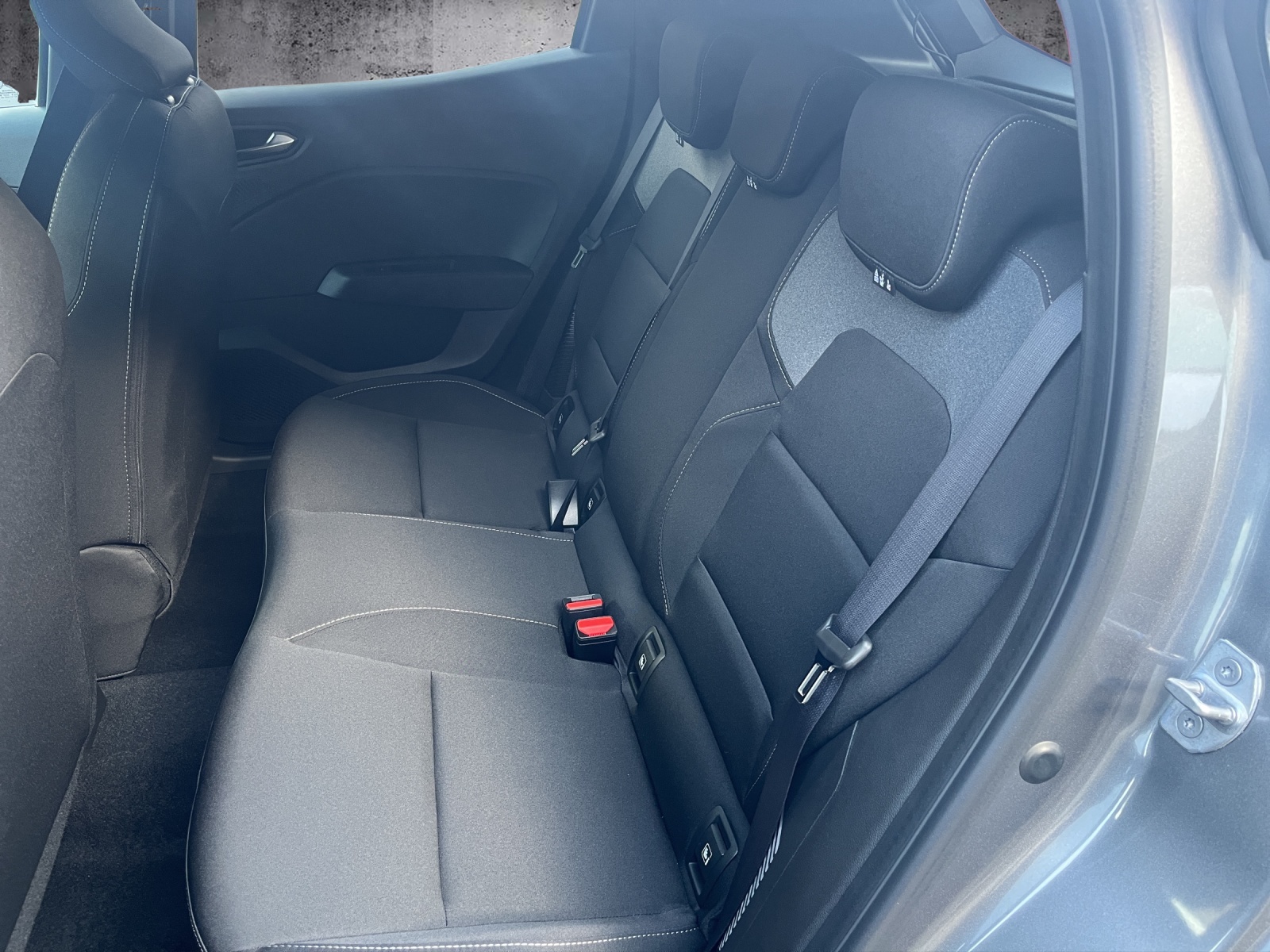 MITSUBISHI COLT 1.6 HEV Invite+-image-20