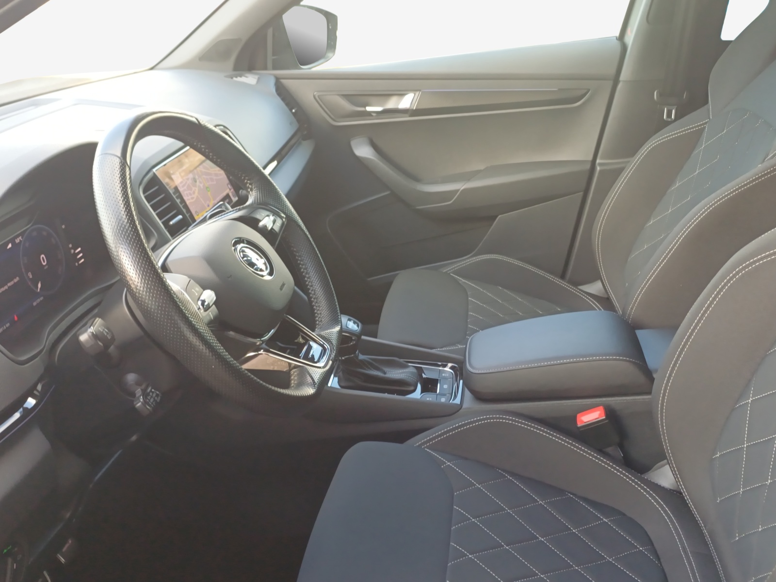 SKODA Karoq 2.0 TSI SportLine 4x4 DSG-image-7