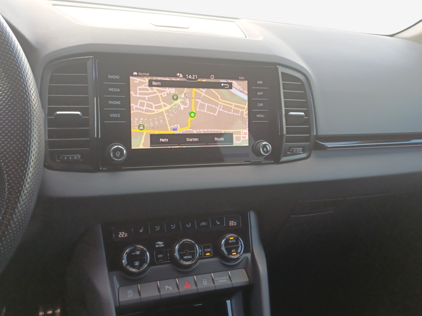 SKODA Karoq 2.0 TSI SportLine 4x4 DSG-image-10