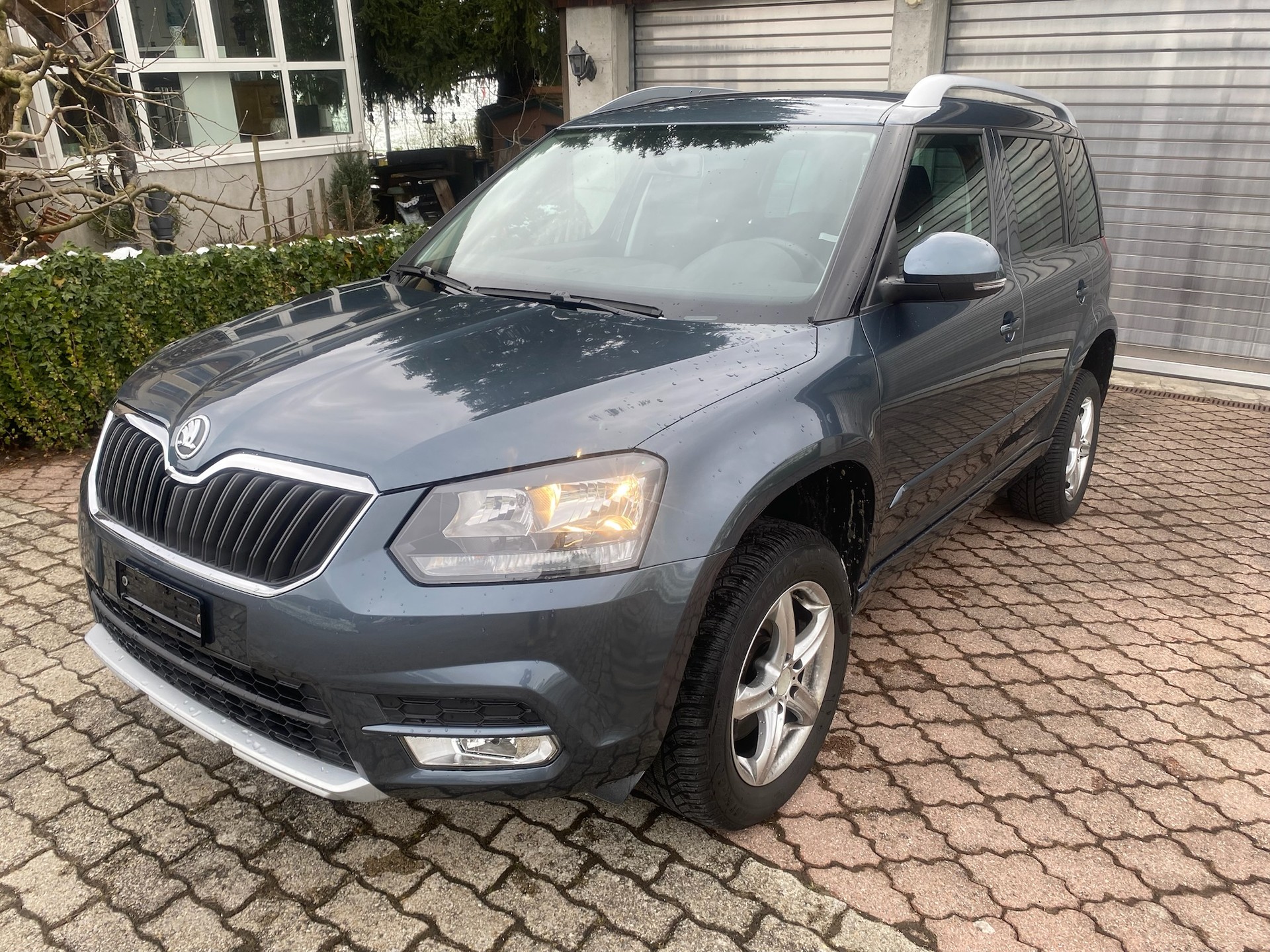 SKODA Yeti 2.0 TDI Elegance 4x4 DSG-image-1