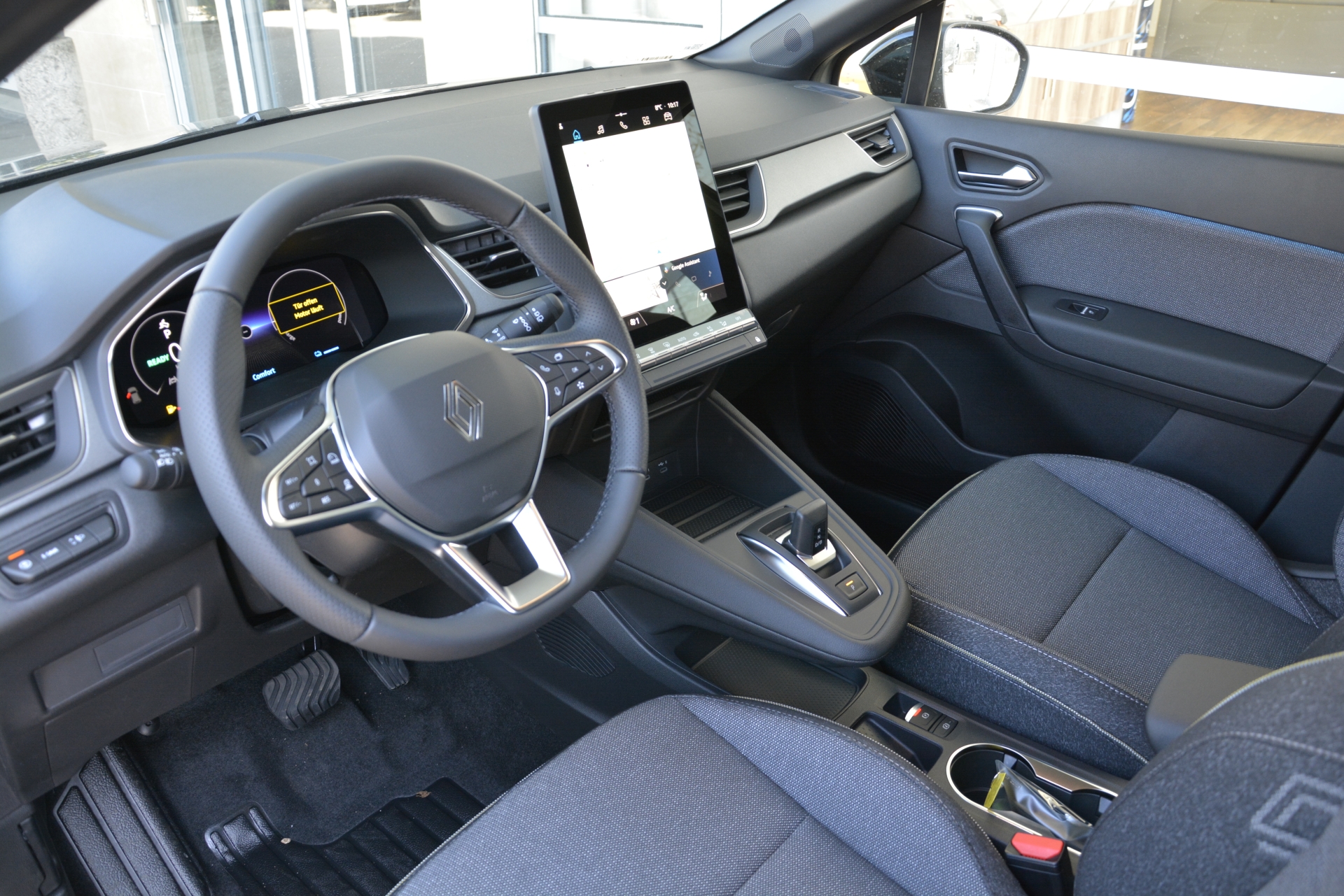 RENAULT CAPTUR techno full hybrid E-Tech 160-image-4