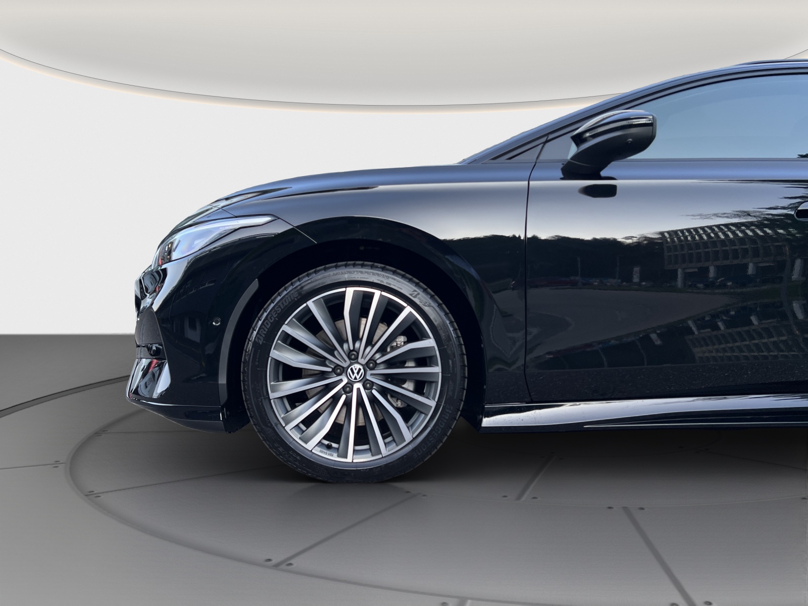 VW ID.7 Tourer Pro S 86 kWh Pro S United-image-7