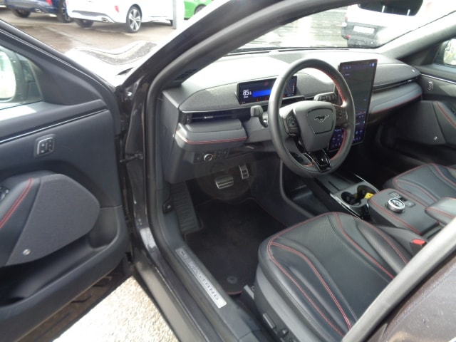 FORD Mustang Mach-E Premium AWD-image-6