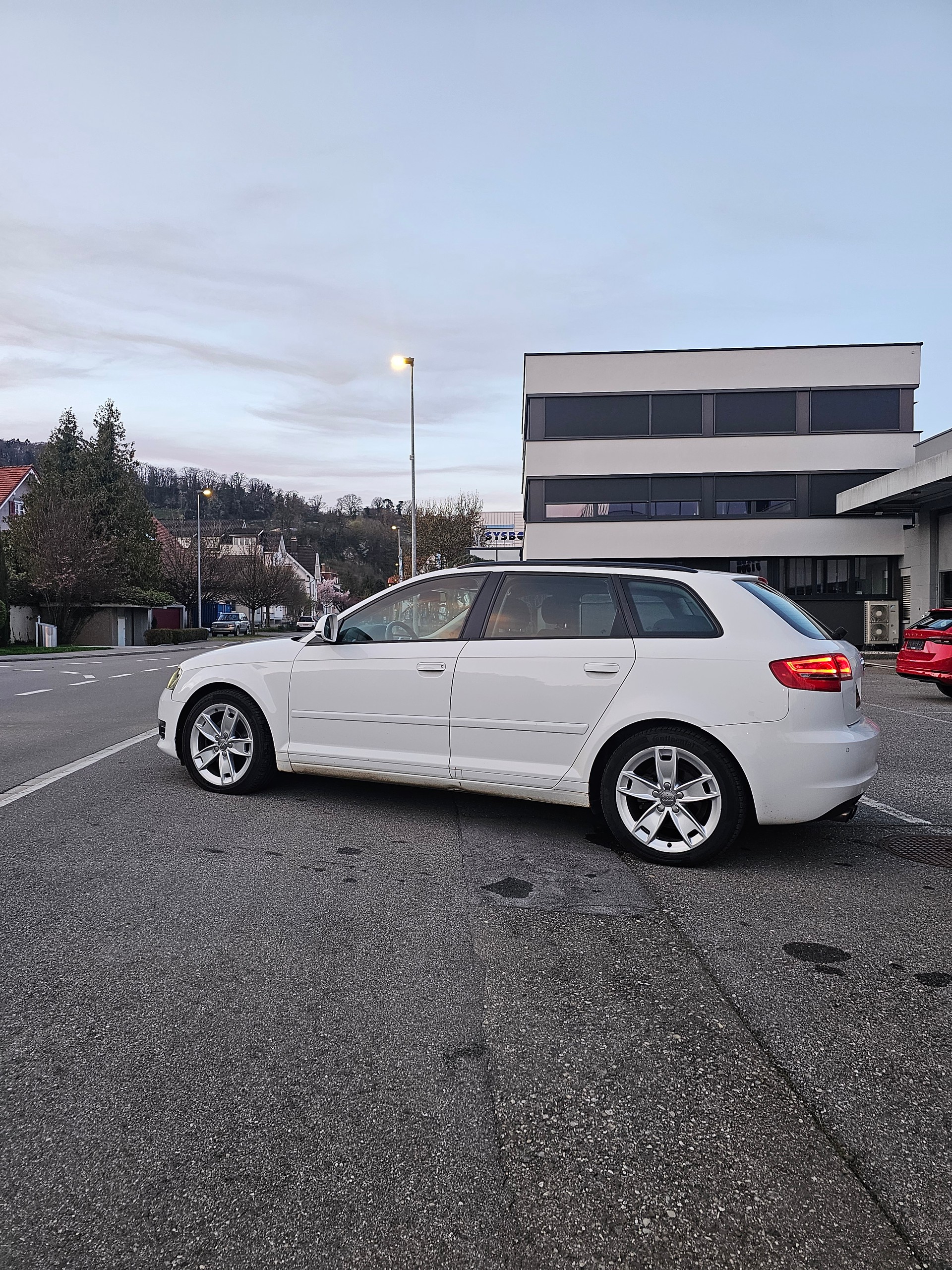 AUDI A3 Sportback 1.8 TFSI Snow quattro-image-4