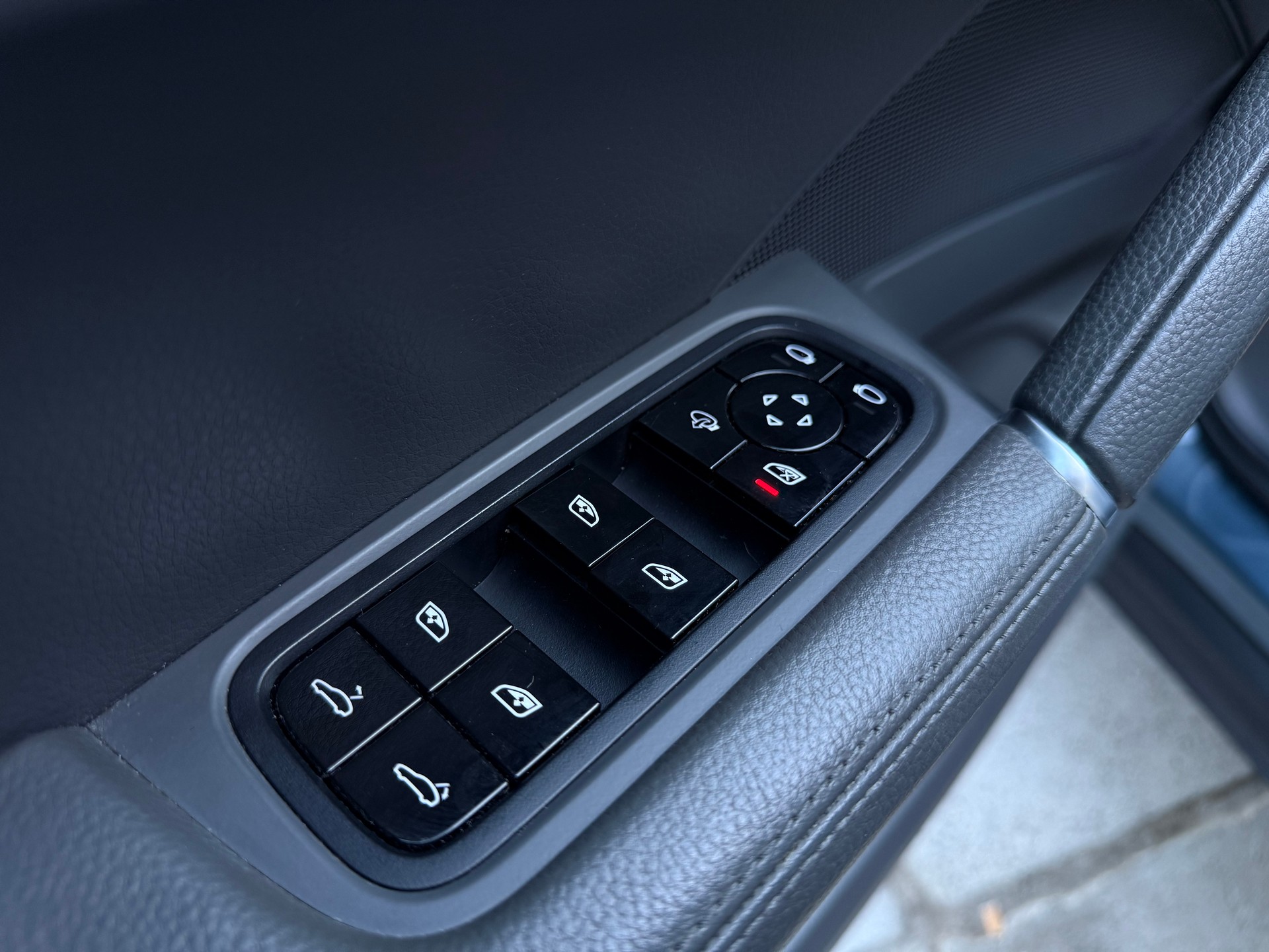 PORSCHE Cayenne AHK 3.5T-image-24