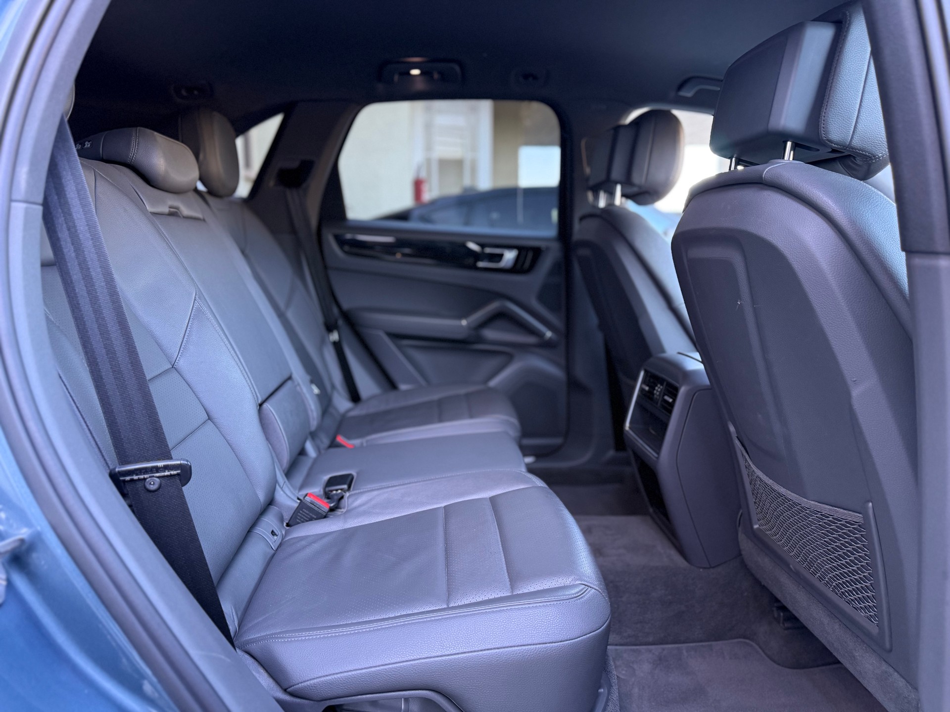PORSCHE Cayenne AHK 3.5T-image-11