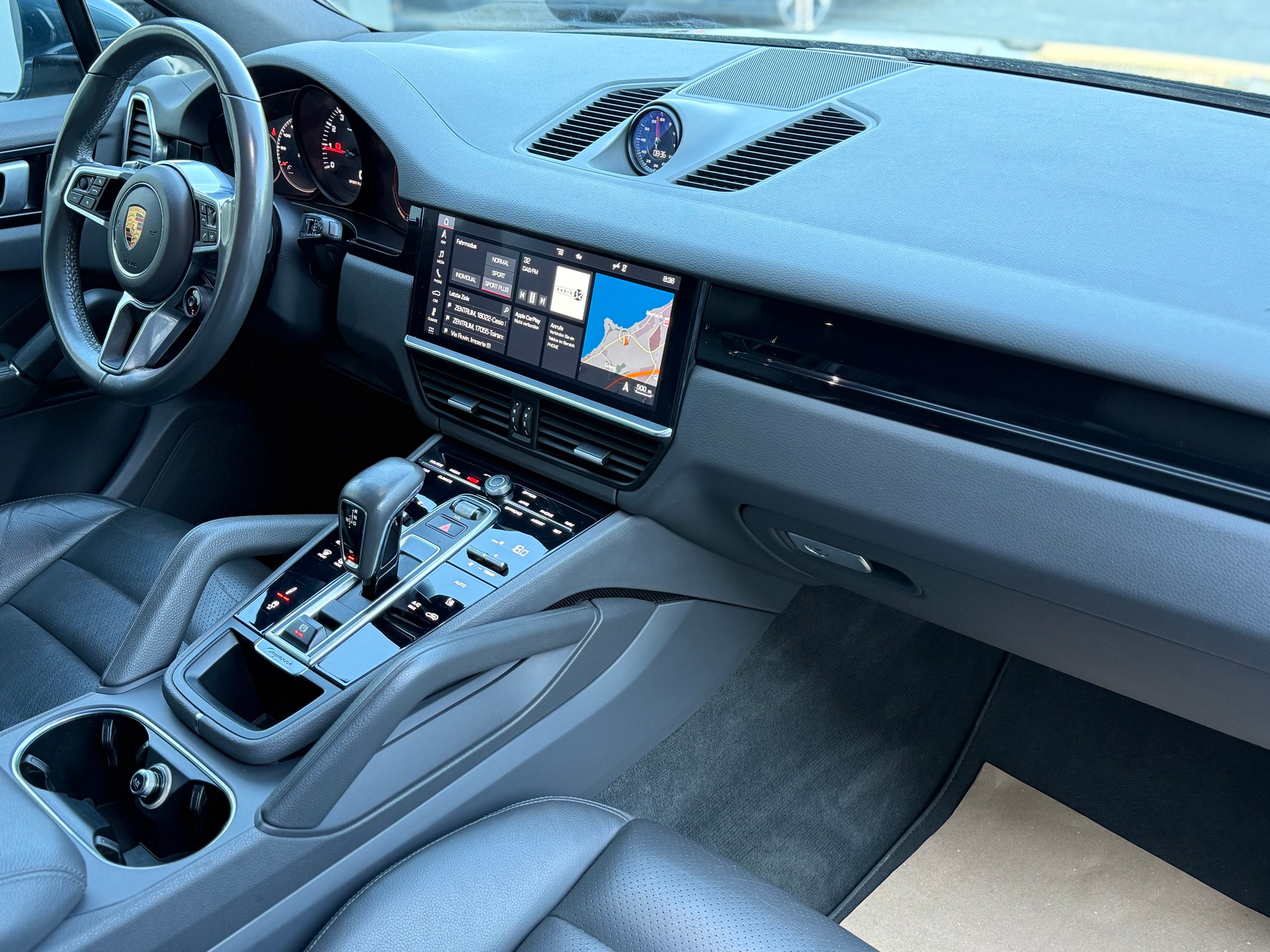 PORSCHE Cayenne AHK 3.5T-image-13