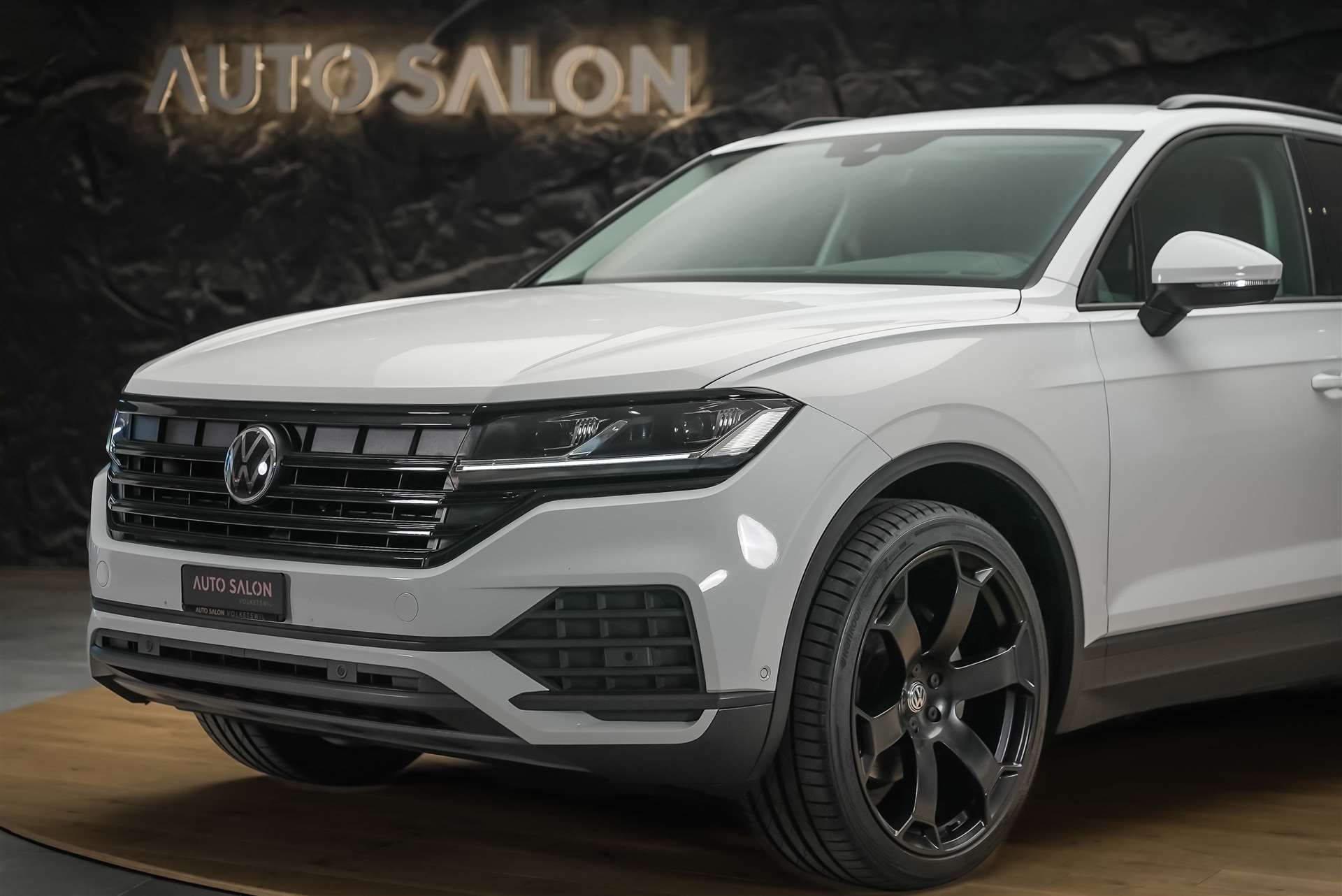 VW Touareg 3.0 TDI Basic Tiptronic *Werksgarantie*22" Felgen*AHK*-image-13