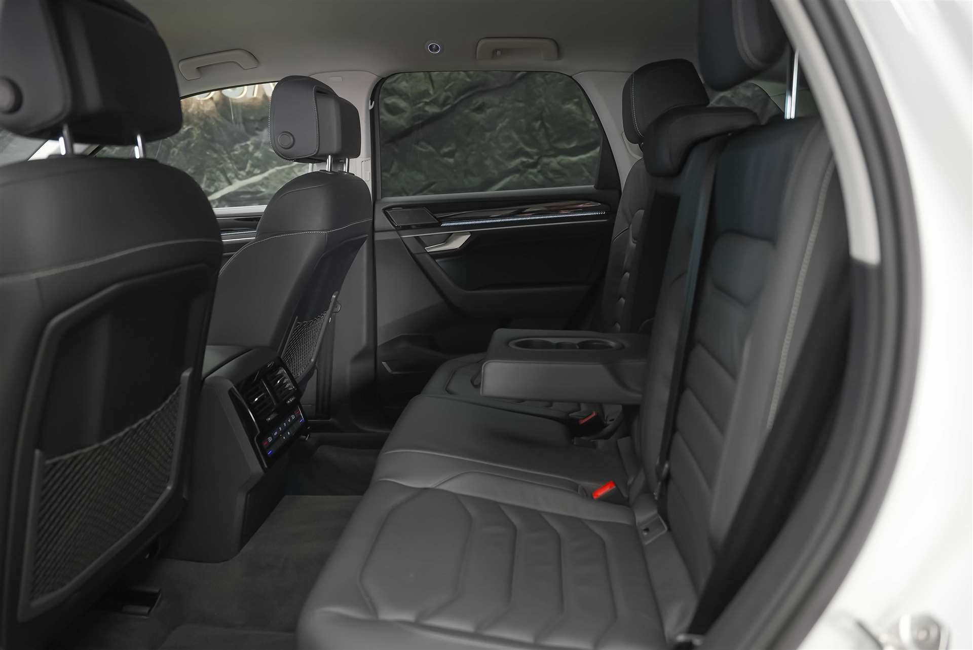VW Touareg 3.0 TDI Basic Tiptronic *Werksgarantie*22" Felgen*AHK*-image-11